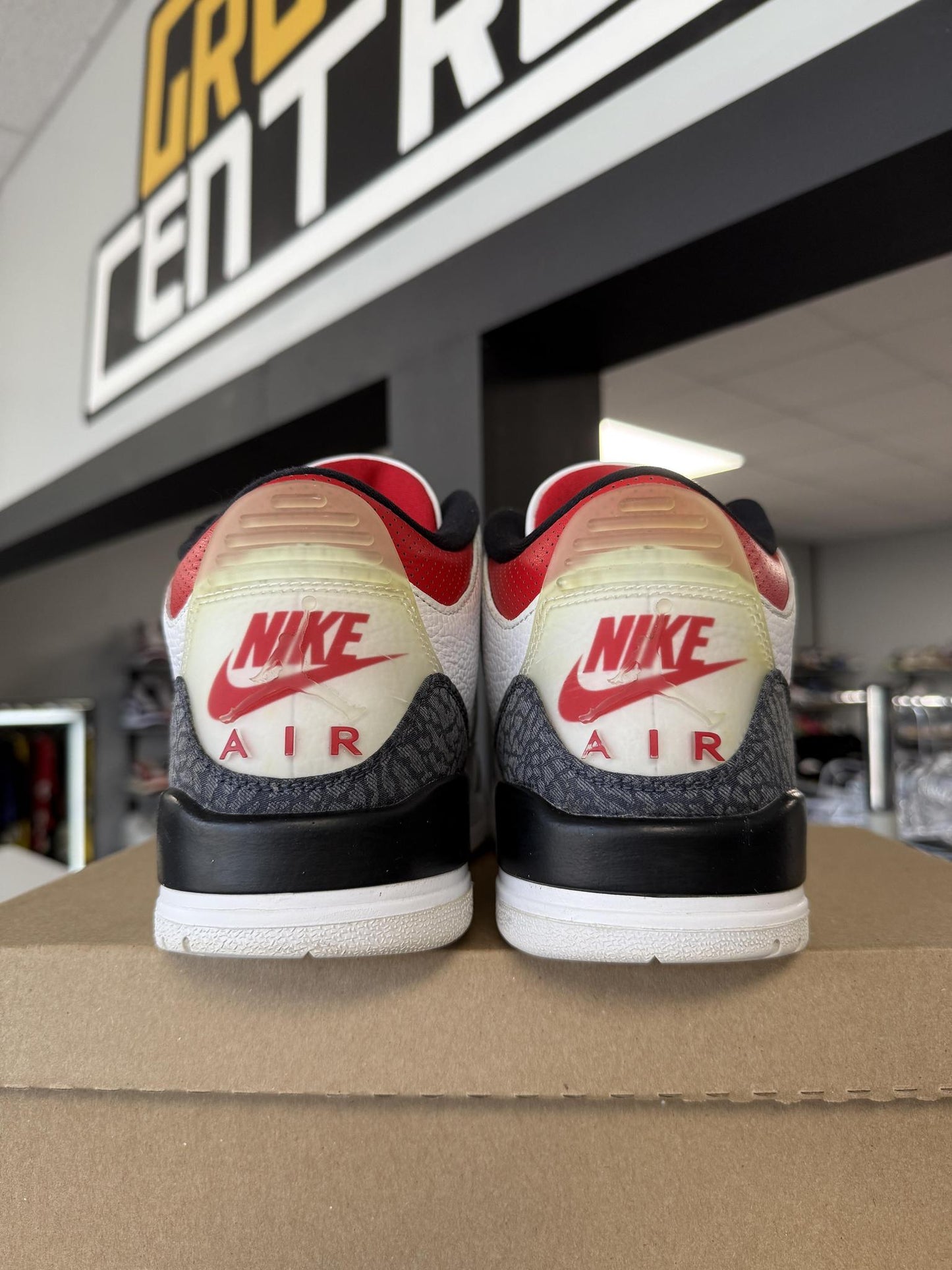 Jordan 3 "Denim" Used Size 10.5