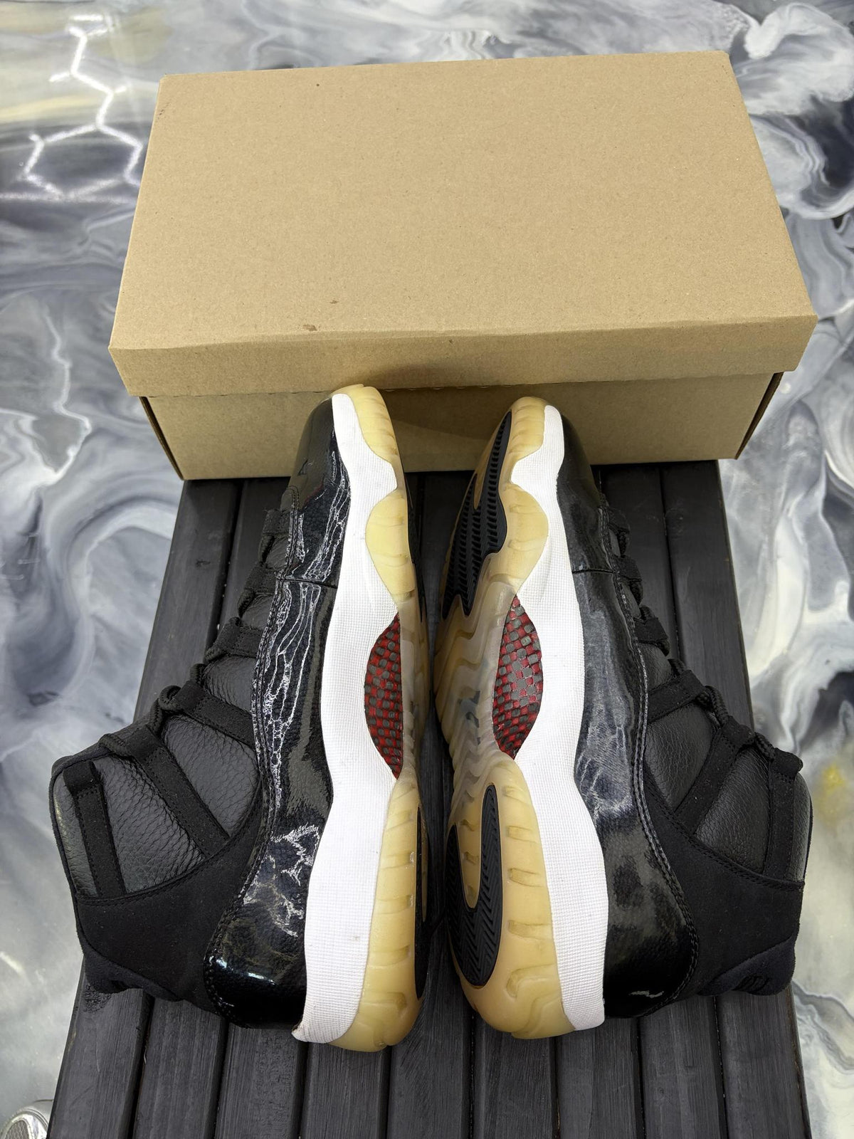 Jordan 11 "72-10" Used Size 11
