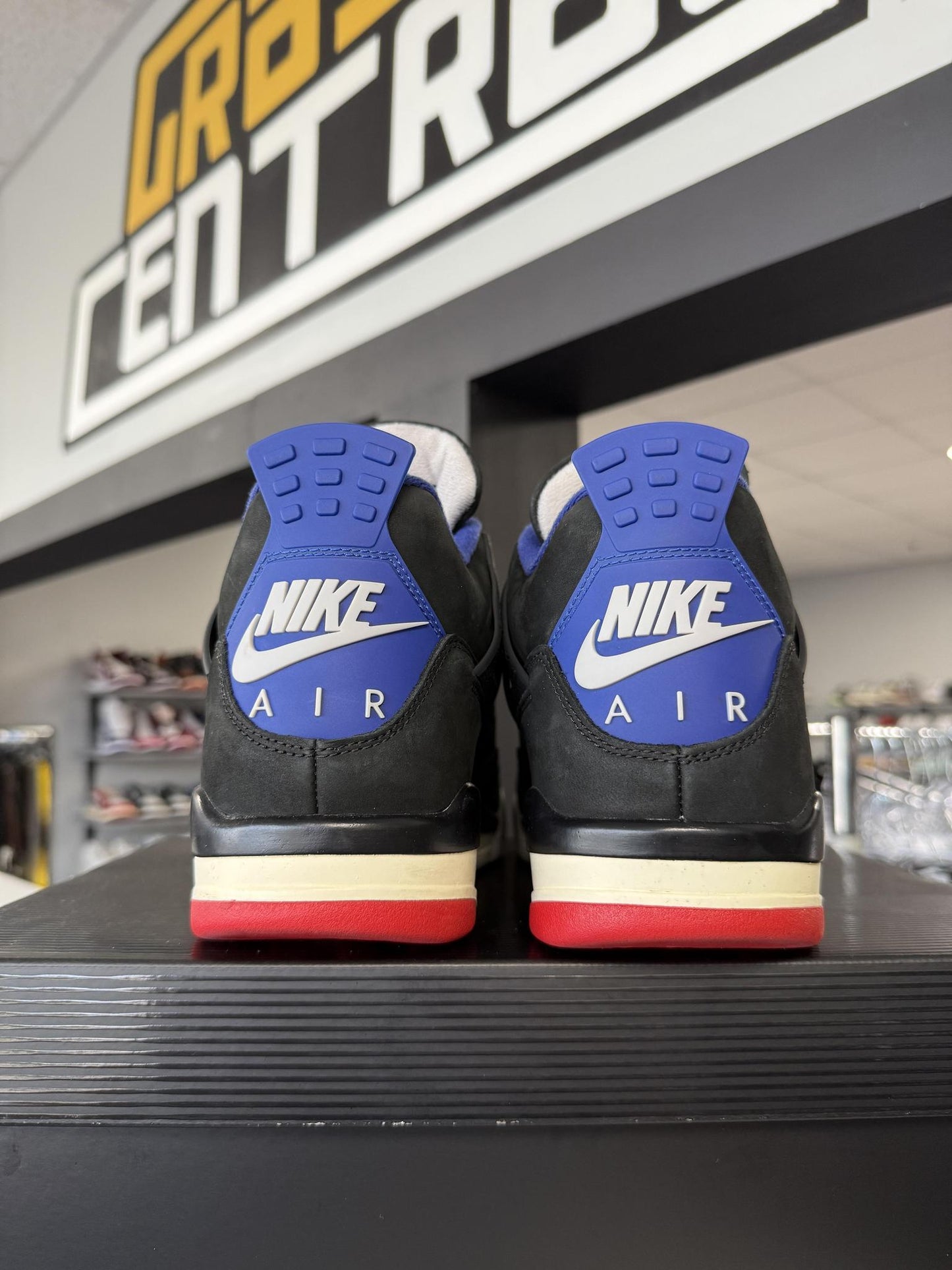 Jordan 4 "Rare Air" Used Size 10.5