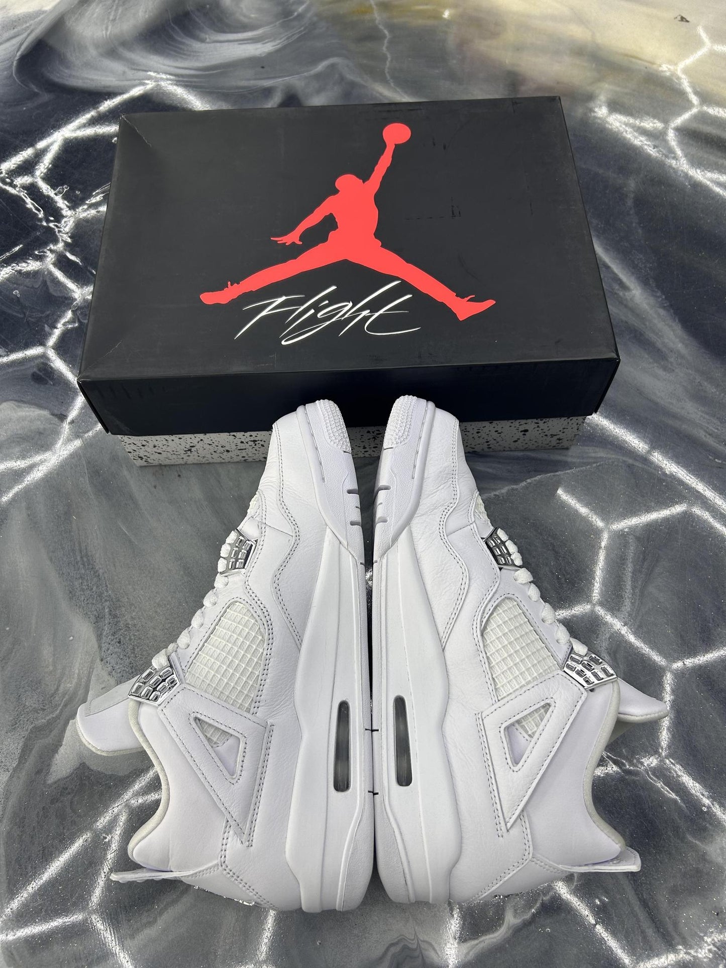Jordan 4 "Pure Money" Used Size 9.5