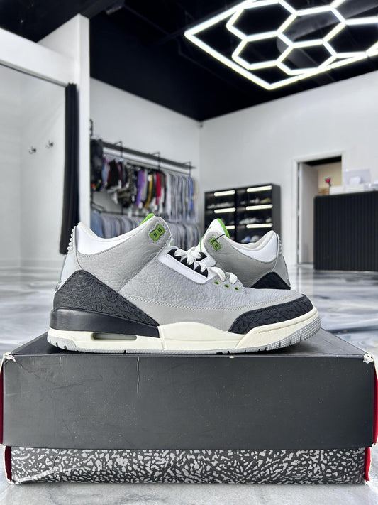 Jordan 3 "Chlorophyll" Used Size 10.5
