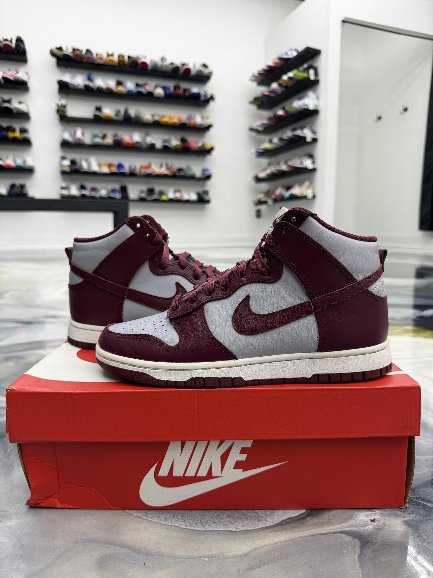 Nike Dunk High "Beetroot" Used Size 7Y/8.5W