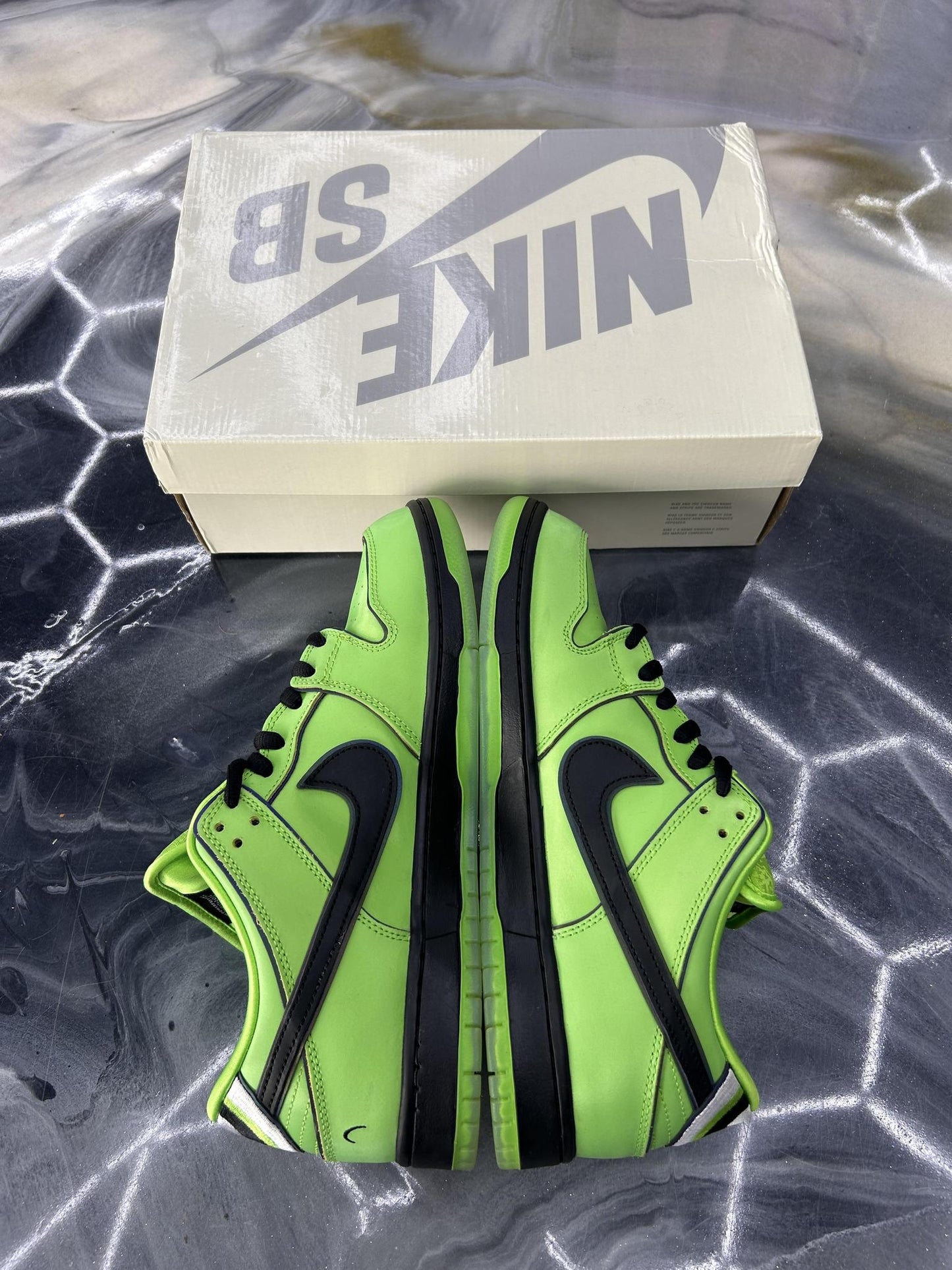Nike SB Dunk Powerpuff "Buttercup" Used Size 12
