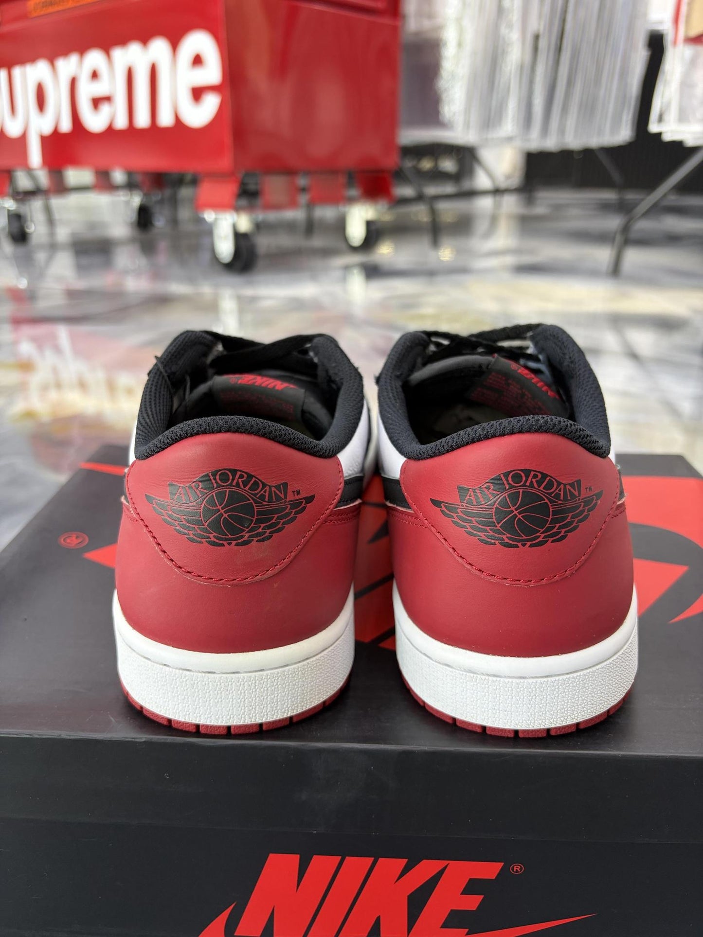 Jordan 1 Low "Black Toe" Used