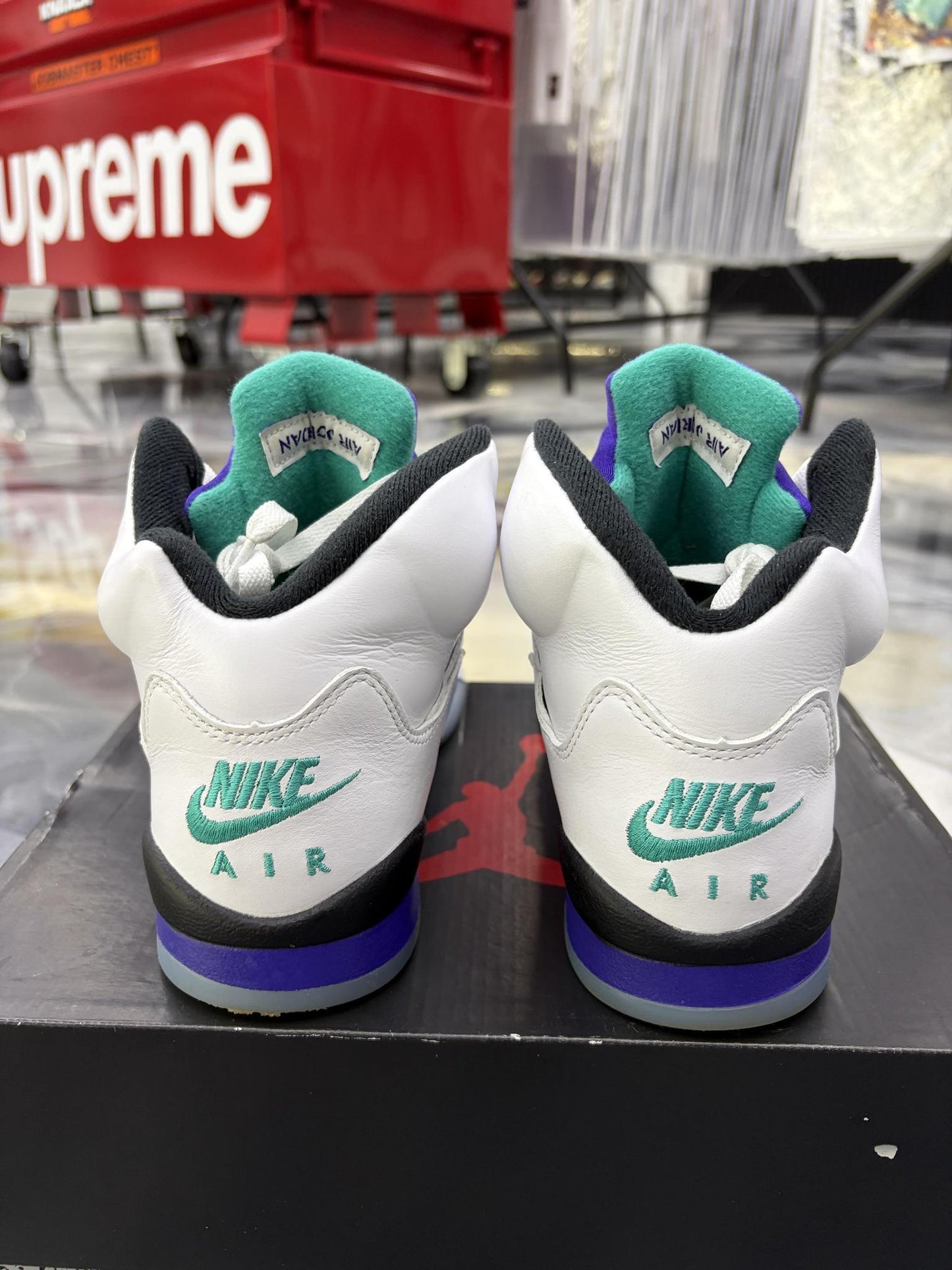 Jordan 5 Grape Used Size 7Y/8.5W