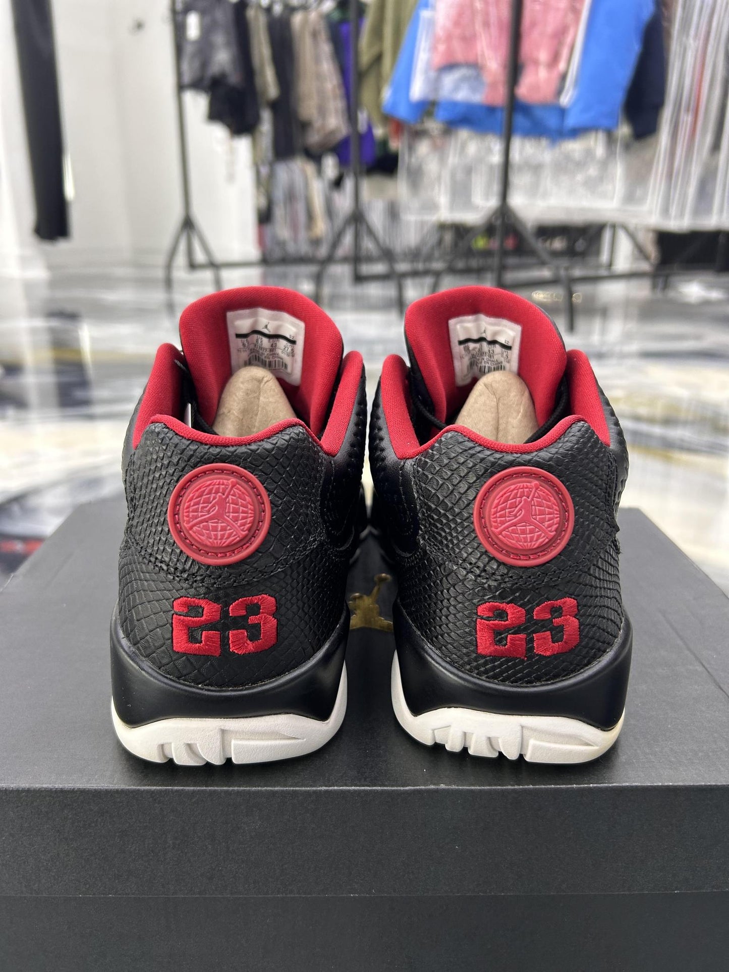 Jordan 9 Low "Gym Red" Used Size 9.5