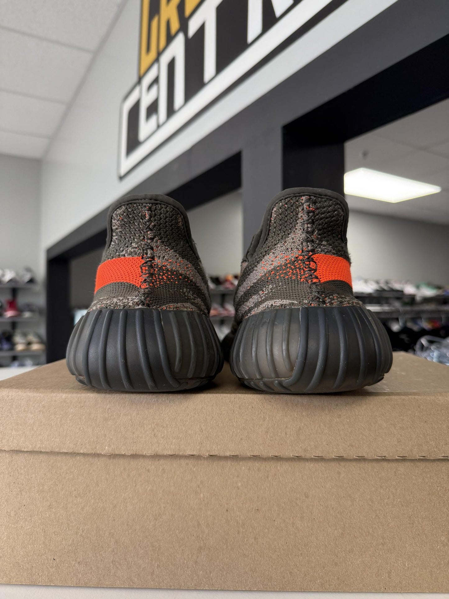 Yeezy 350 V2 "Carbon Beluga" Used Size 10