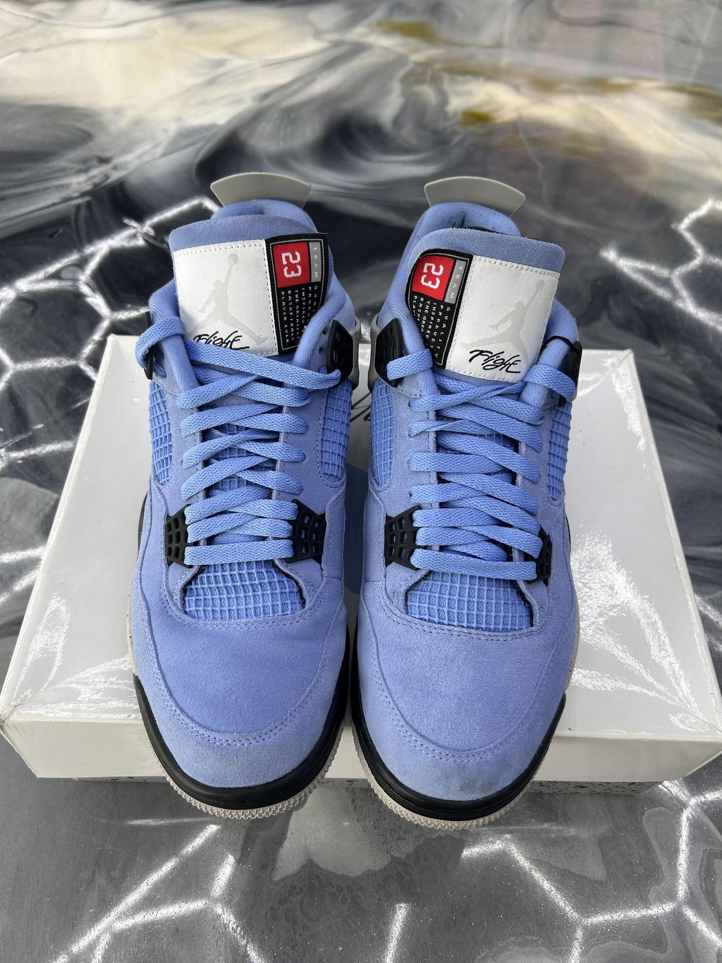 Jordan 4 "University Blue" Used Size 11
