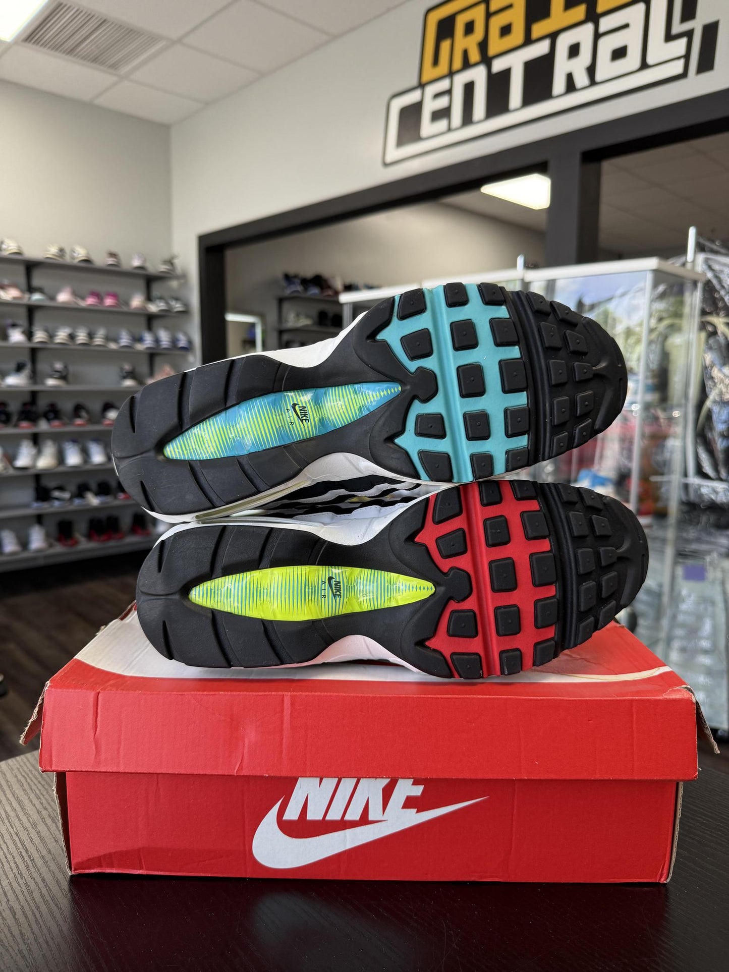 Nike Air Max 95 "Greedy 2.0" Used Size 10