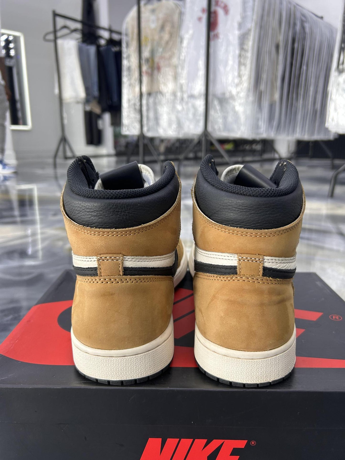 Jordan 1 High "Rookie Of The Year" Used Size 11.5