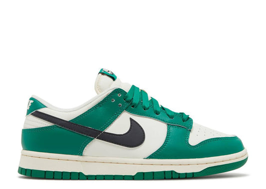 Nike Dunk Low "Lottery Green"