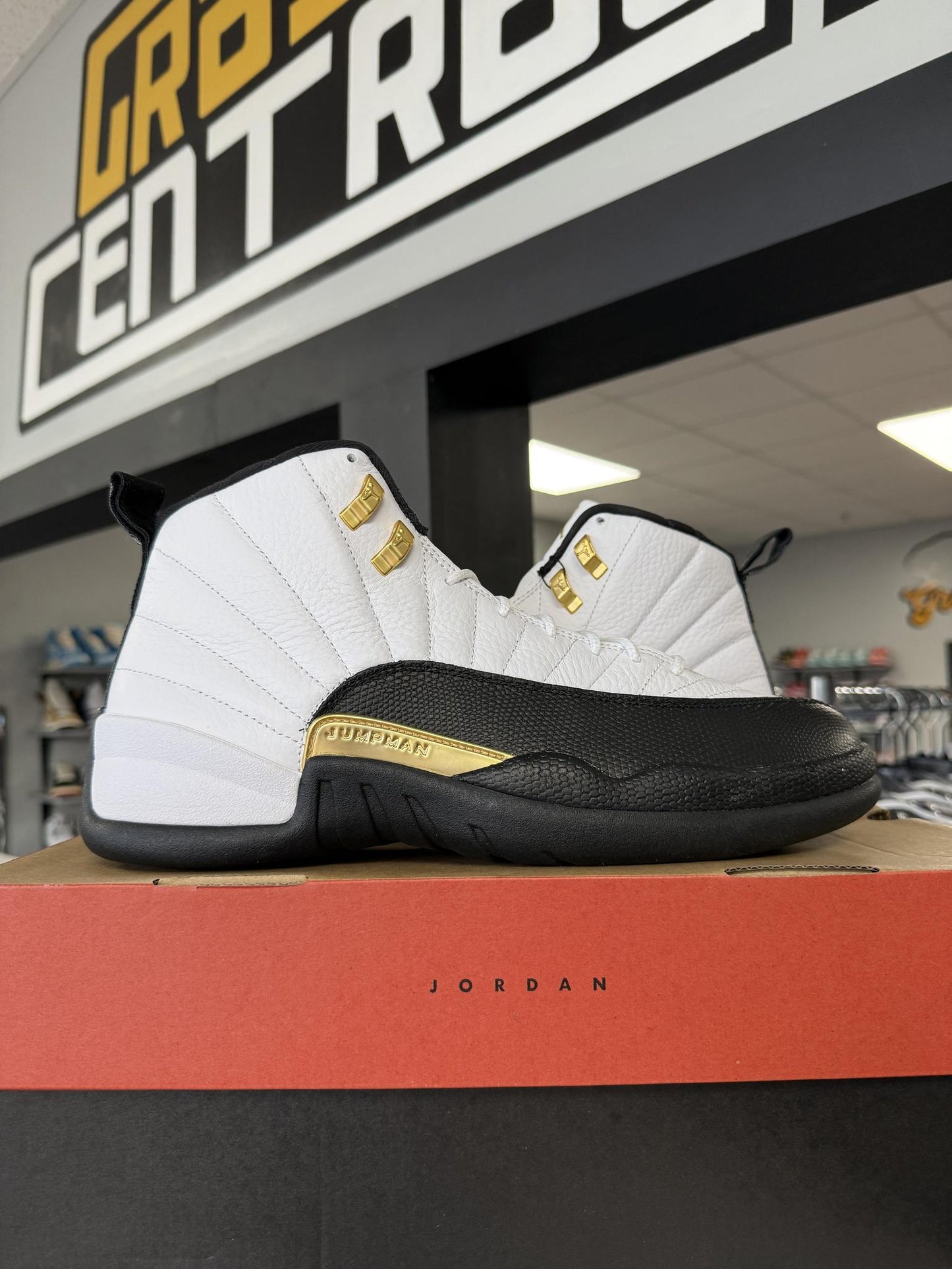 Jordan 12 "Royalty Taxi" Used Size 12