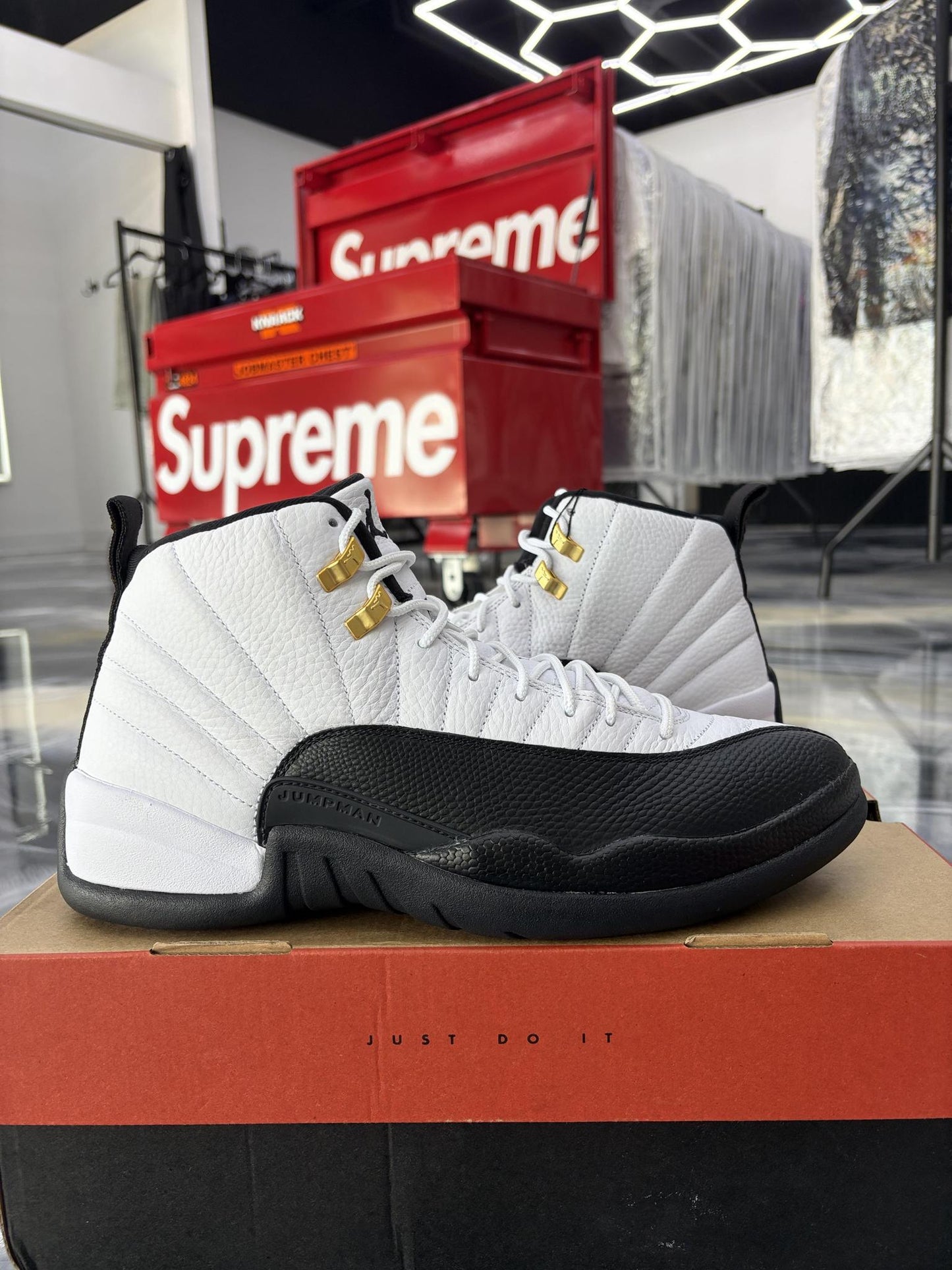 Jordan 12 "Taxi" Used Size 12