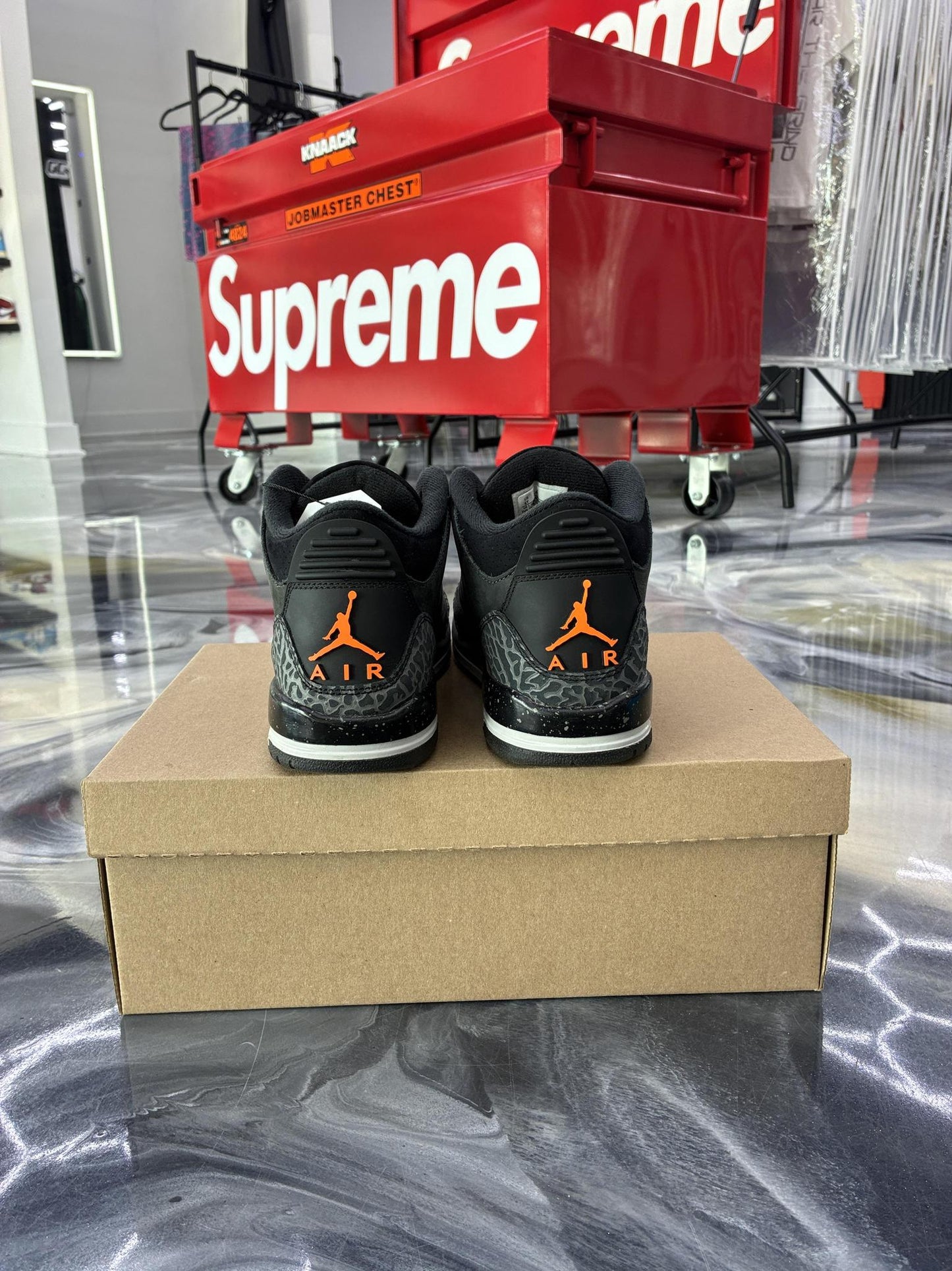 Jordan 3 "Fear"ed Used Size 6Y/7.5W