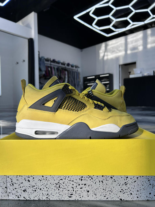 Jordan 4 "Lightning" Used Size 12