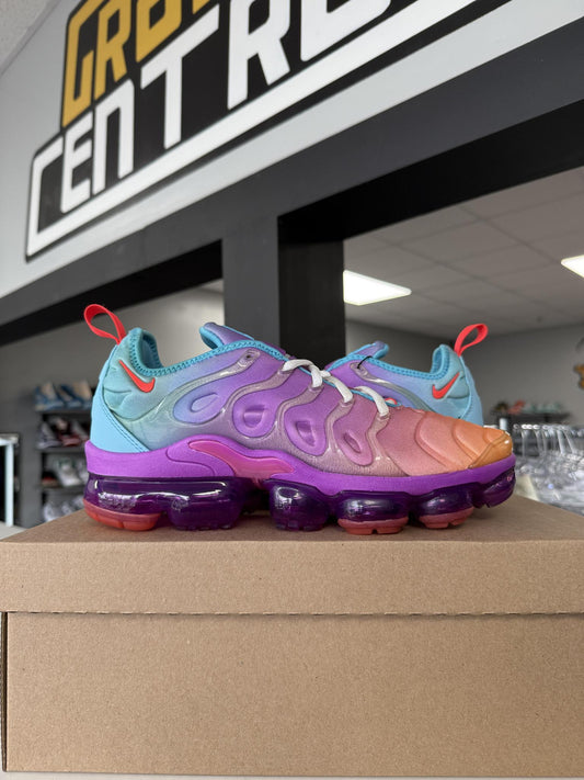 Nike Air VaporMax Plus "Fuchsia" Used Size 7.5