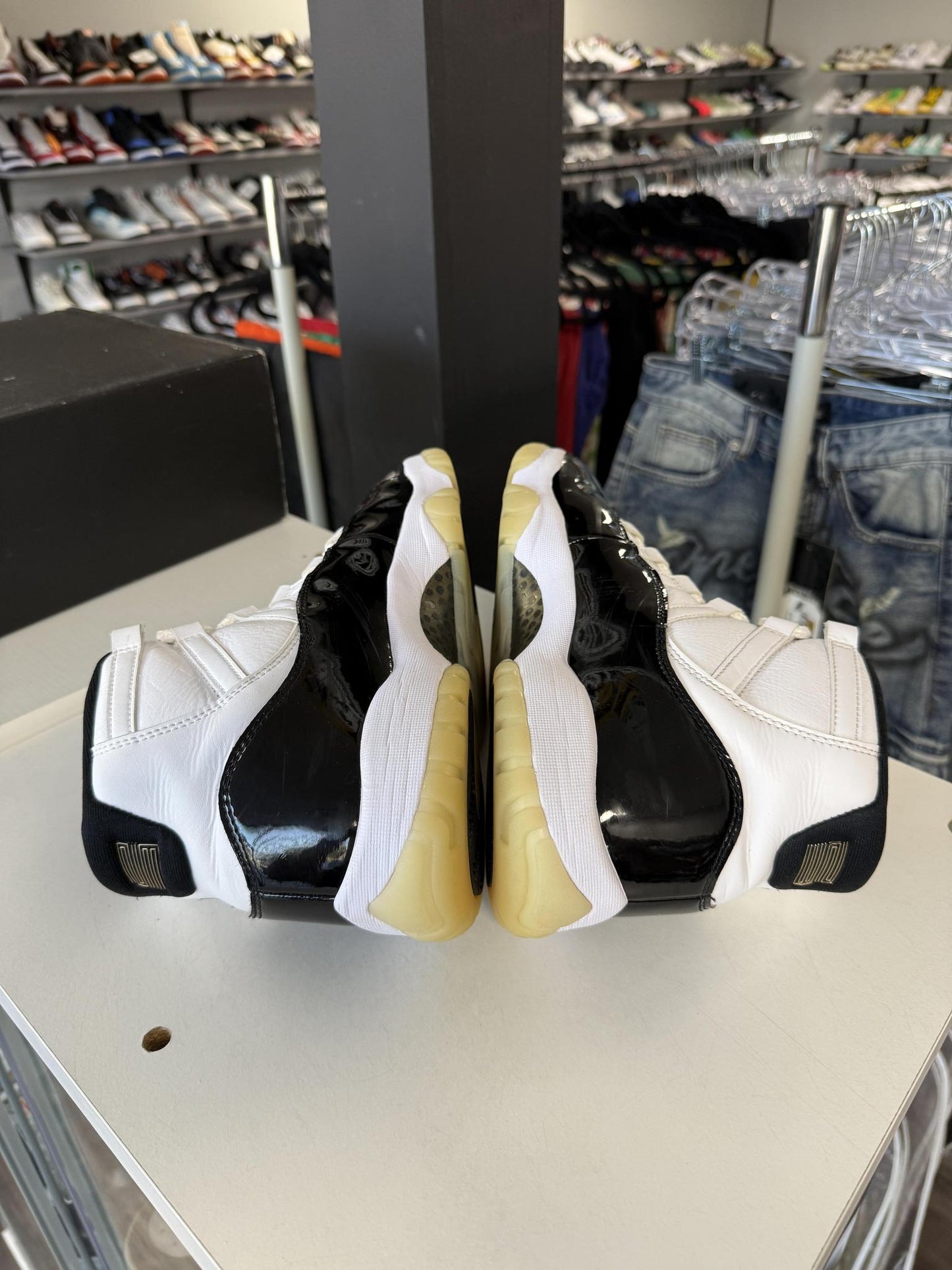 Jordan 11 DMP "Gratitude" Used Size 11