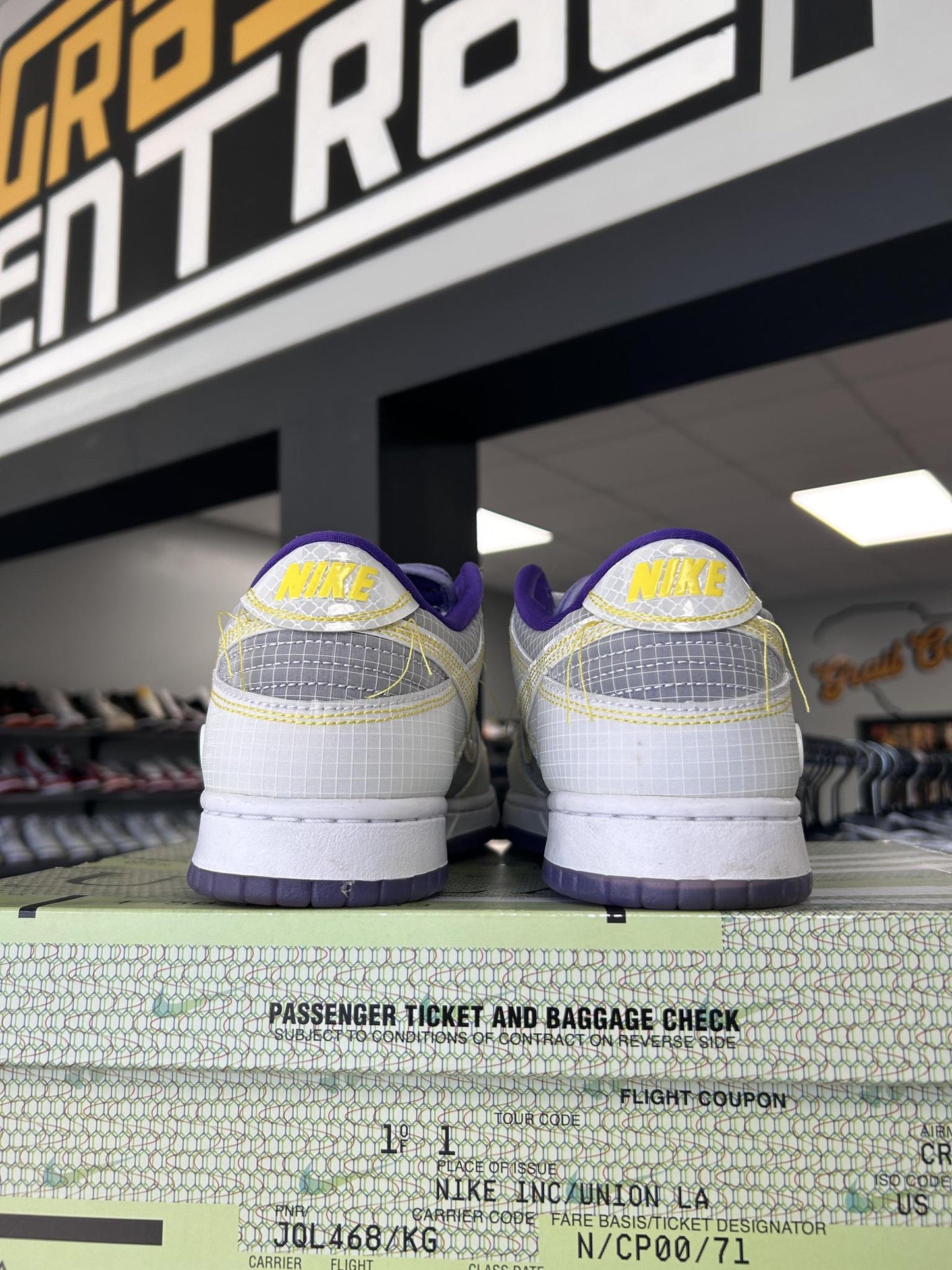 Nike Dunk Low x Union "Court Purple" Used Size 10