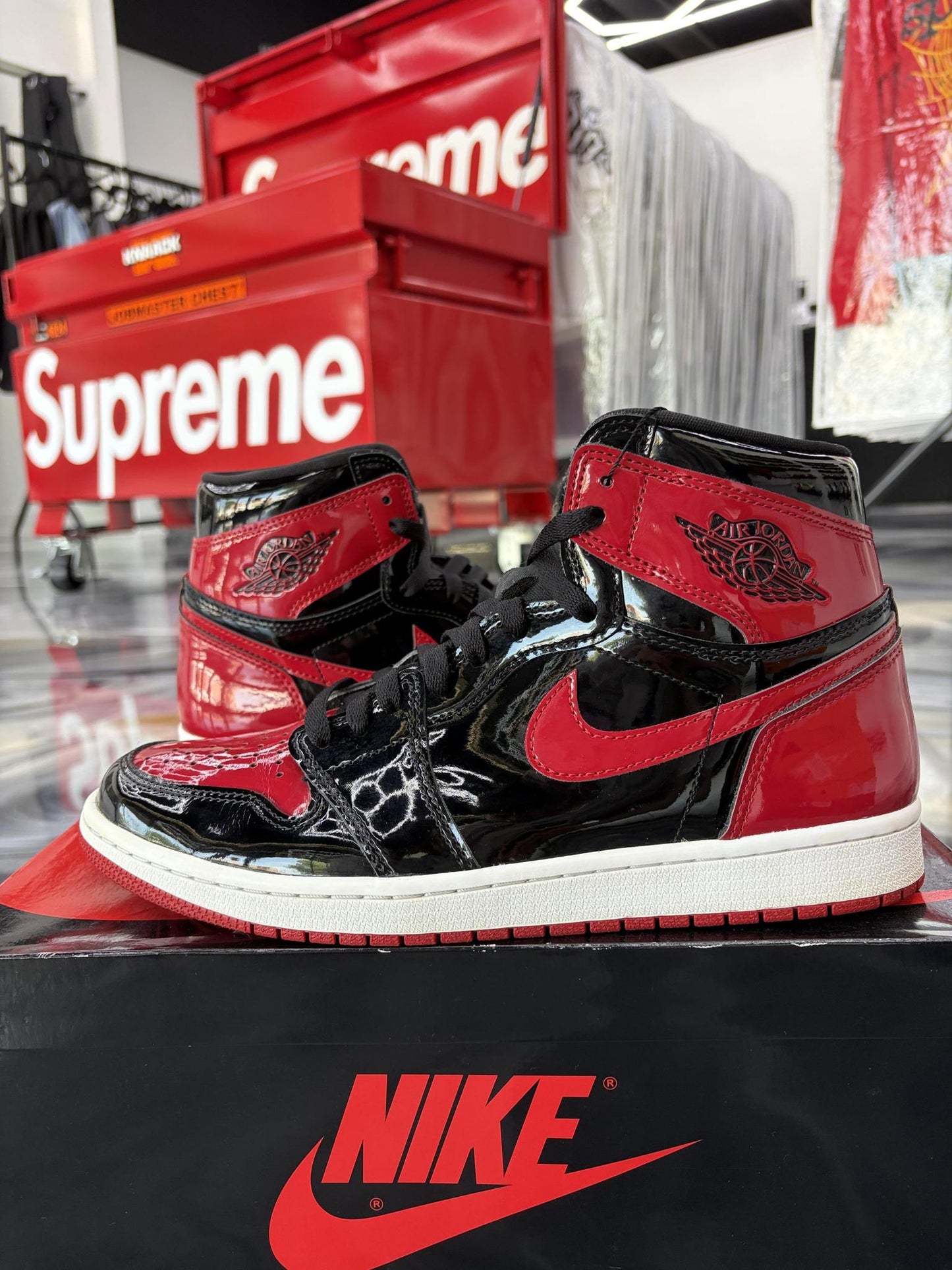 Jordan 1 High "Patent Bred" Used Size 10.5