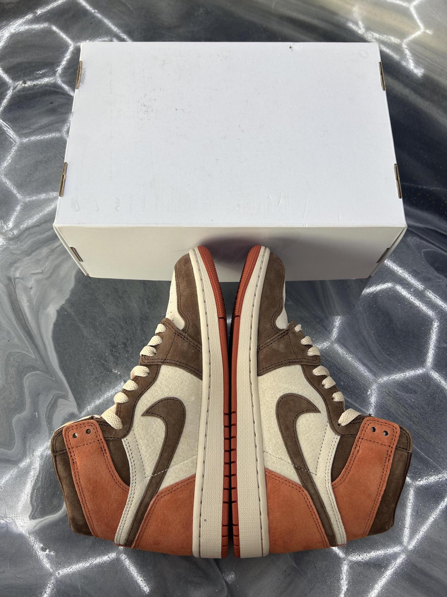 Jordan 1 High "Dusted Clay" Used Size 6.5Y/8W