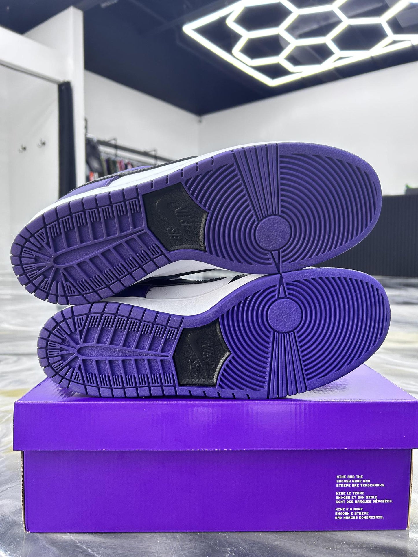 Nike SB Dunk Low "Court Purple" Used Size 13