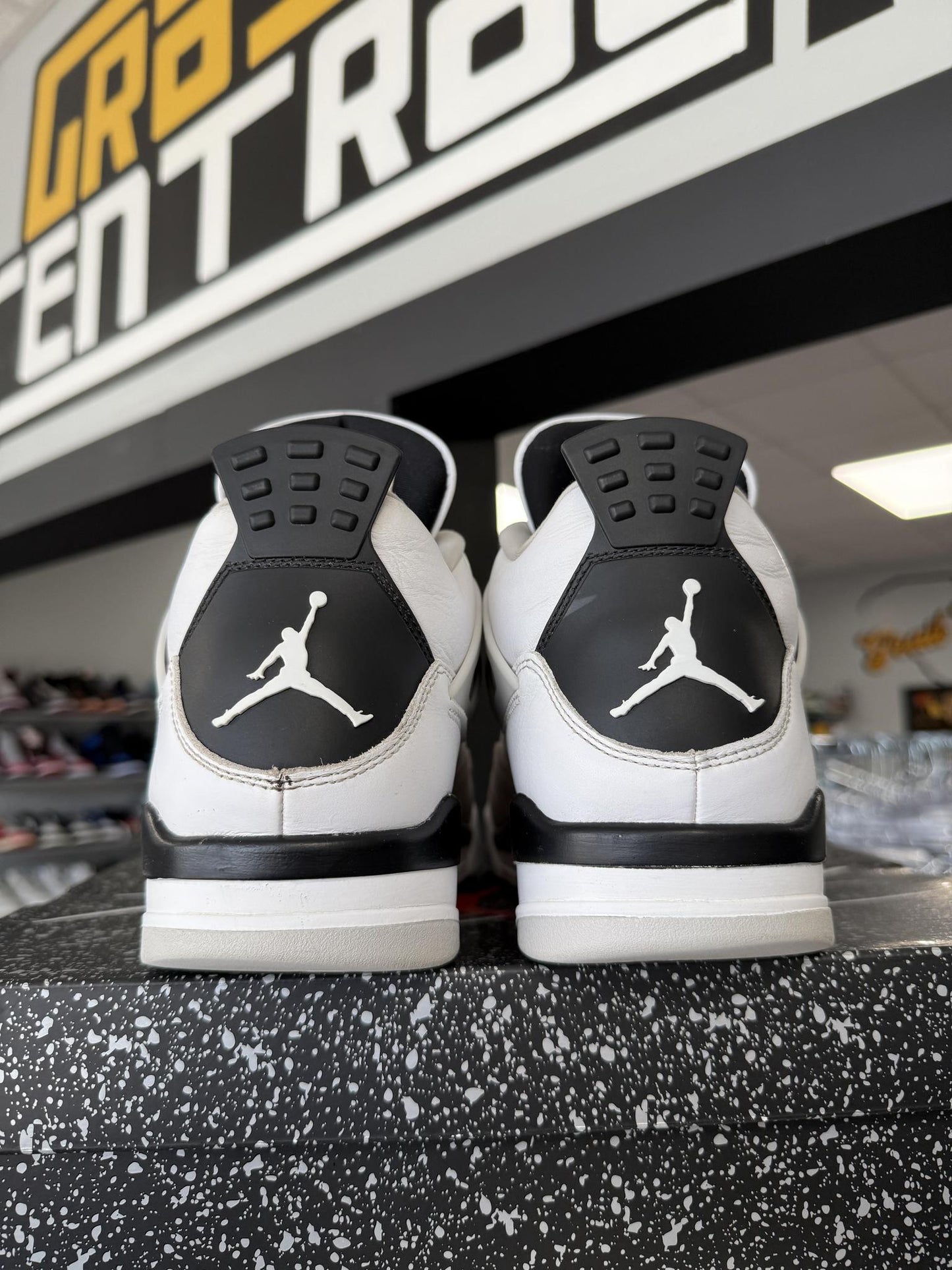 Jordan 4 "Military Black" Used Size 12