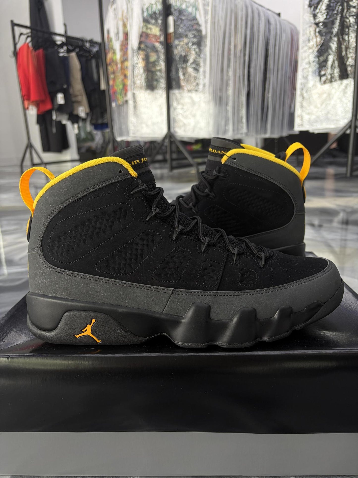 Jordan 9 "Dark Charcoal" Used Size 10.5