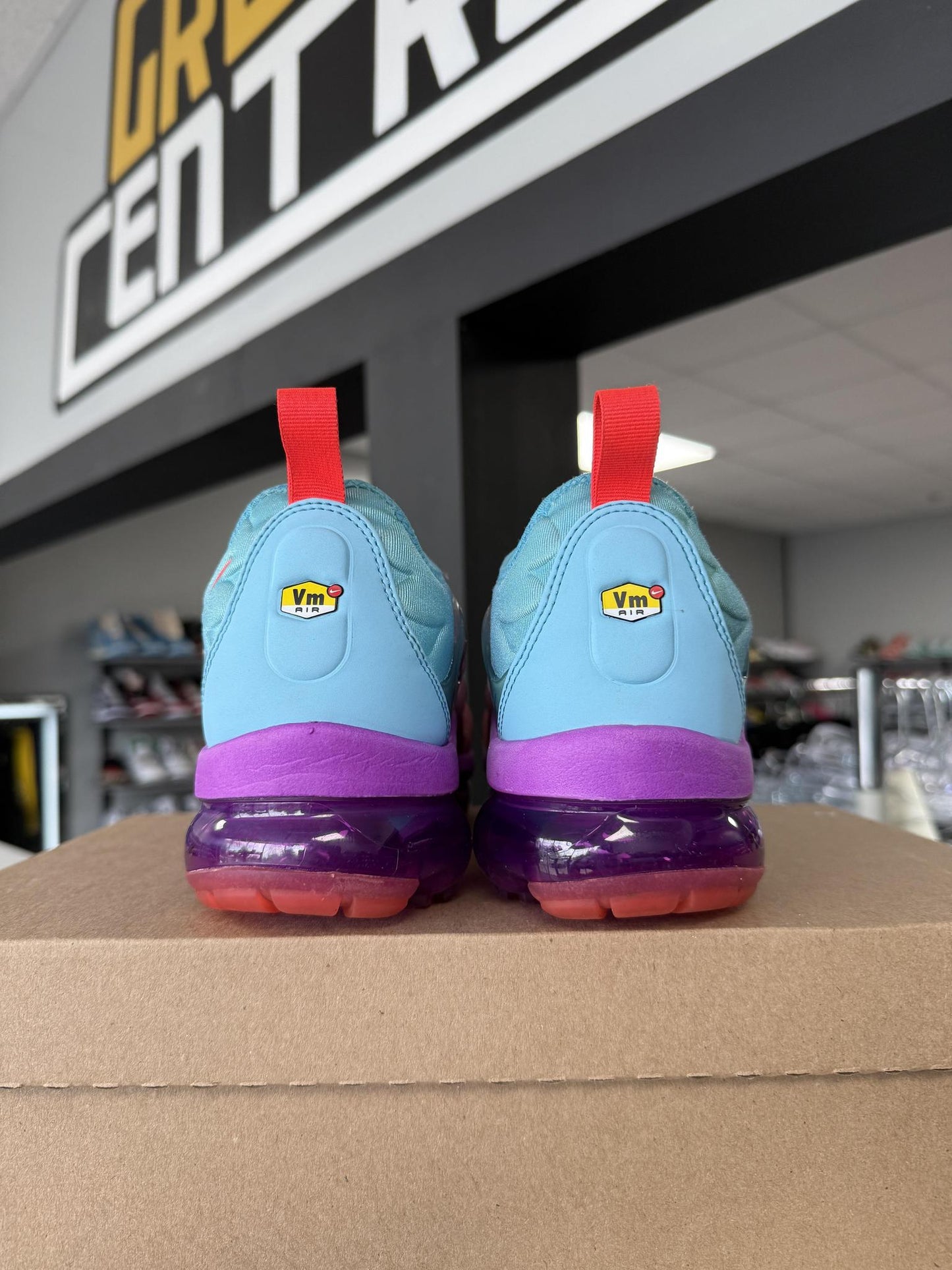 Nike Air VaporMax Plus "Fuchsia" Used Size 7.5