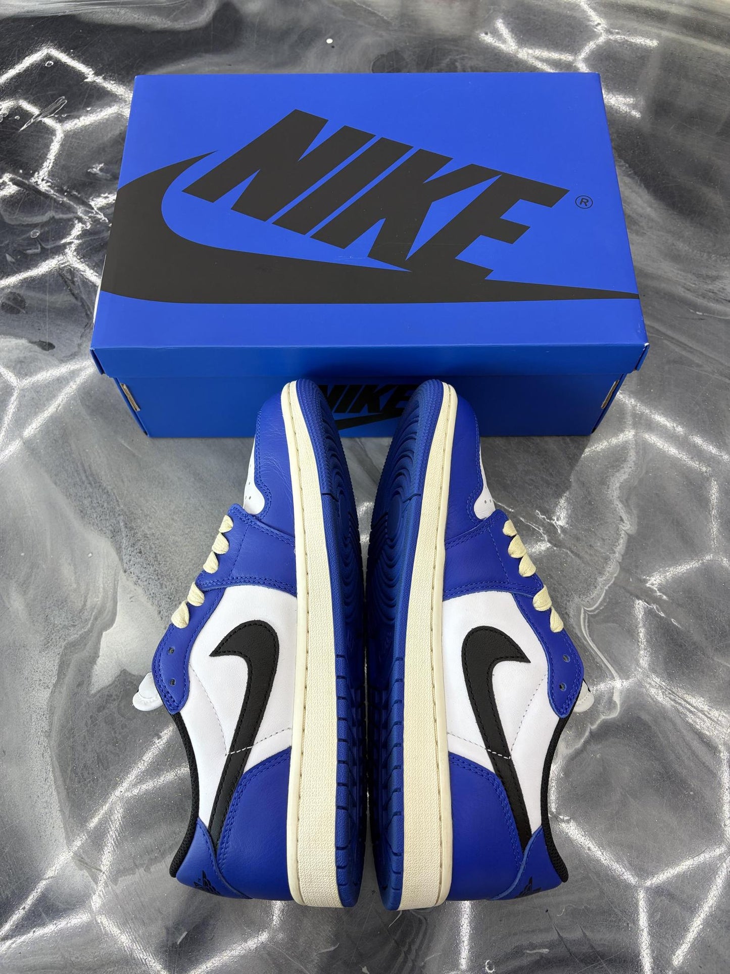 Jordan 1 Low "Game Royal" Used Size 9