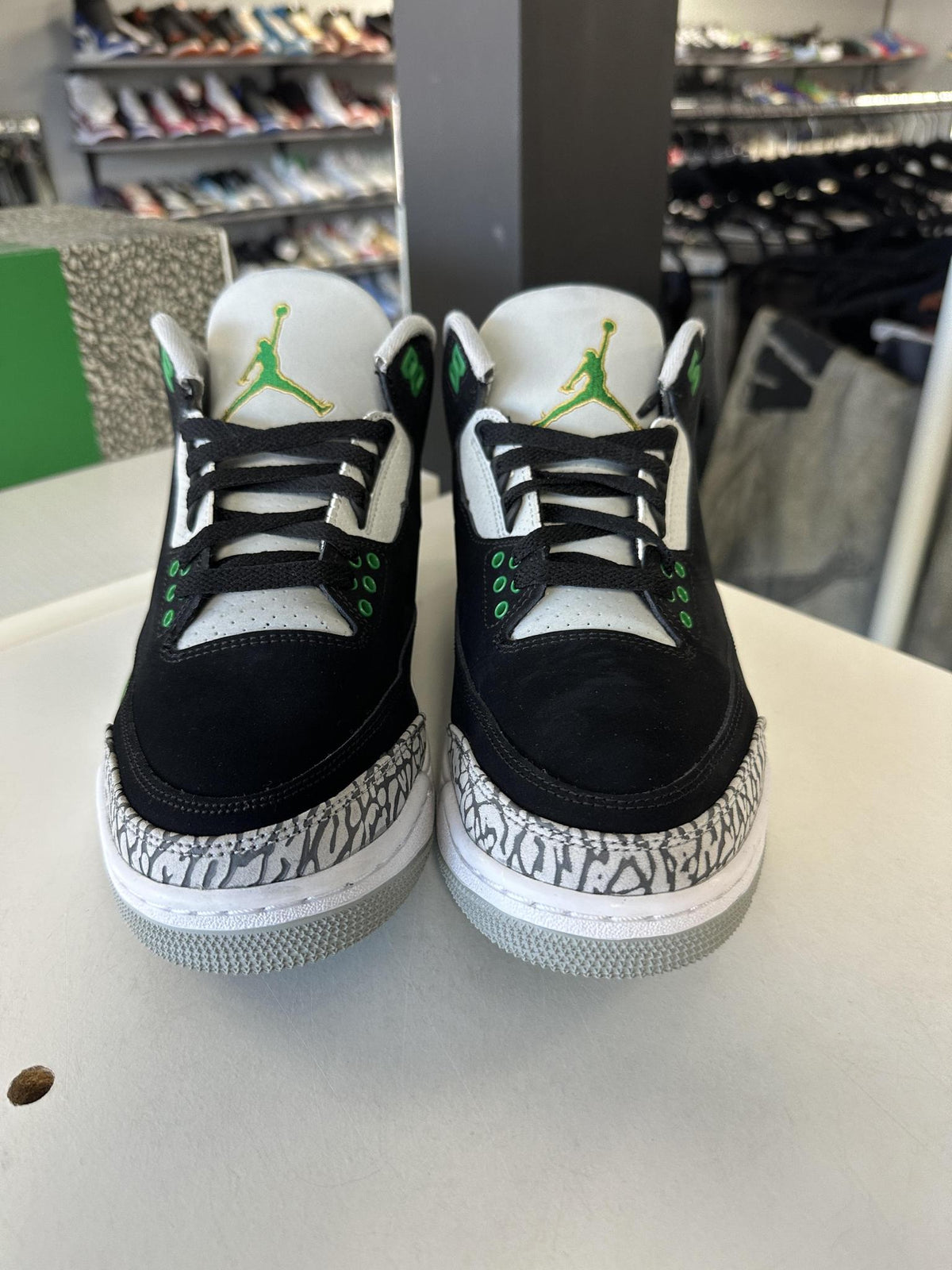 Jordan 3 "Pine Green" Size 8 Used