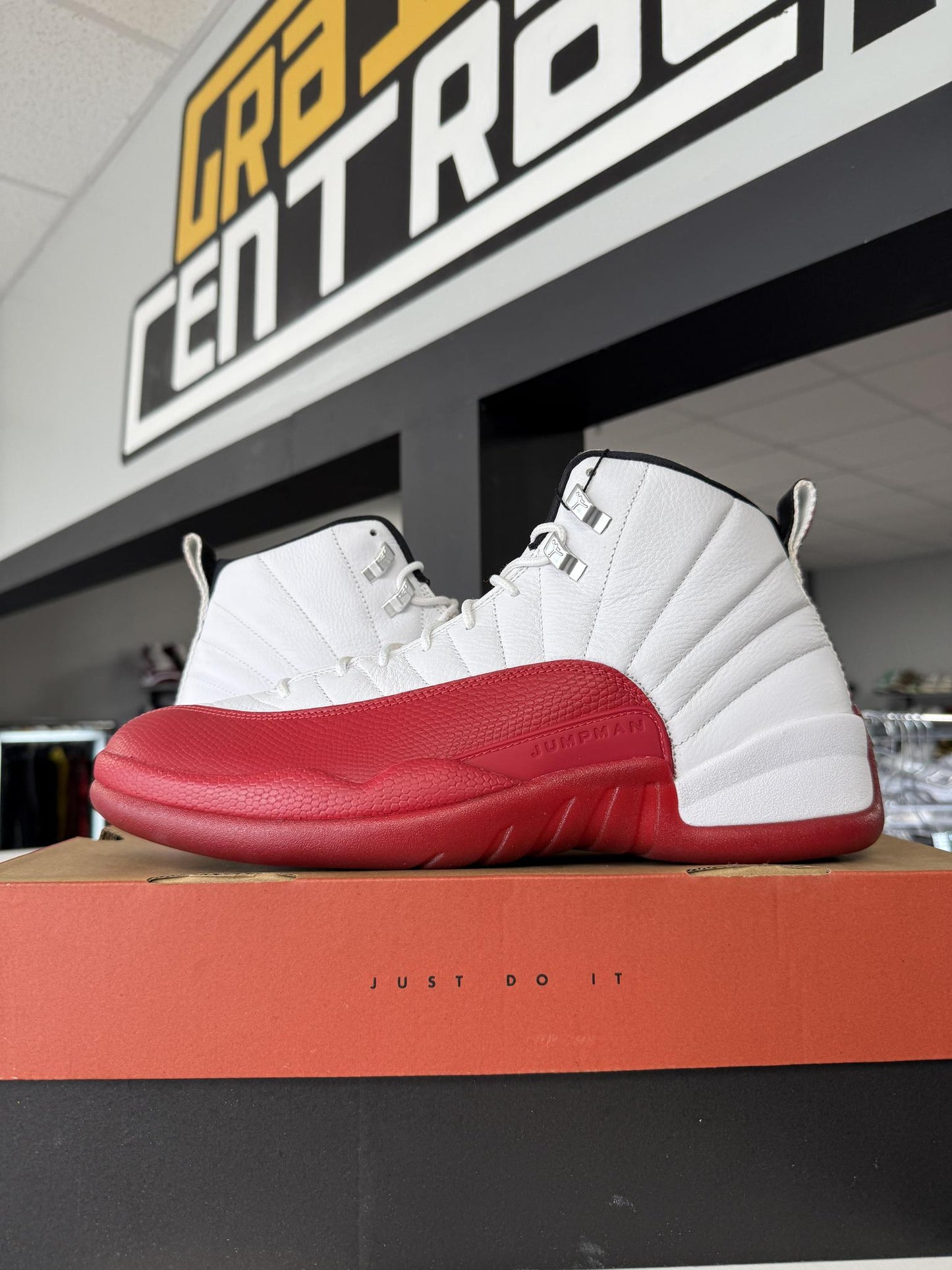 Jordan 12 "Cherry" Used Size 13
