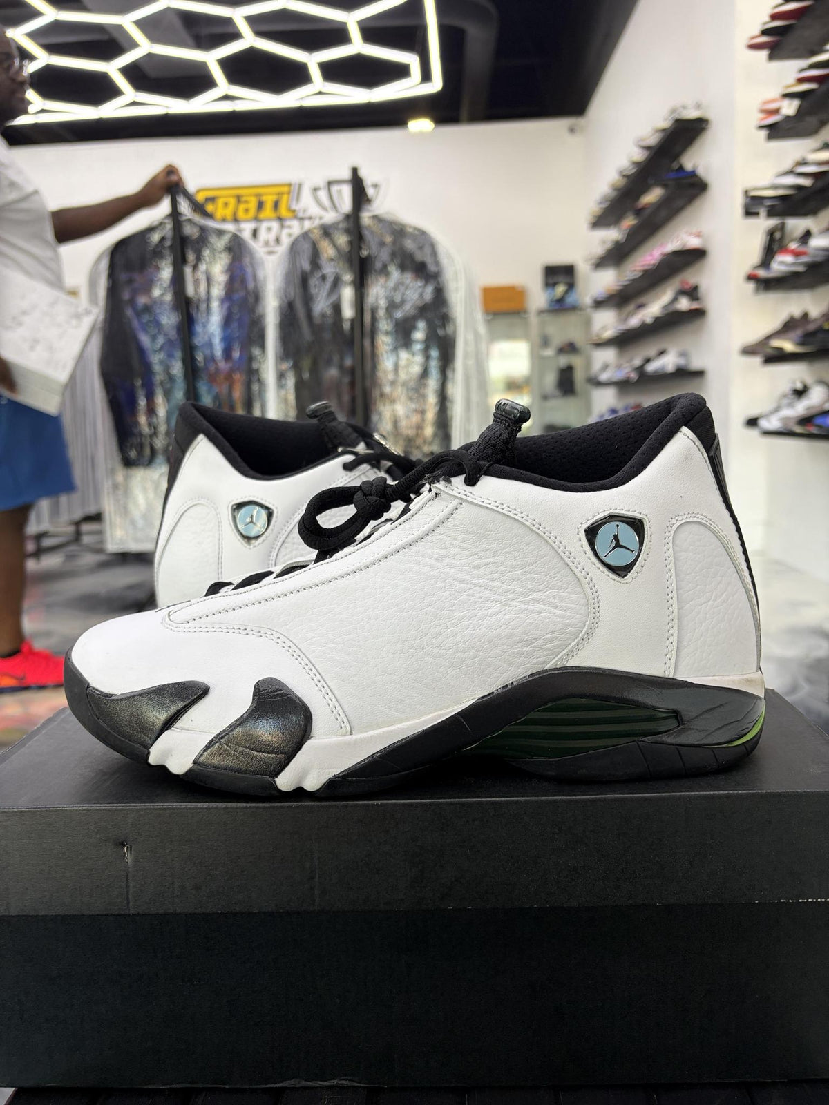 Jordan 14 "Oxidized Green" Used Size 10.5