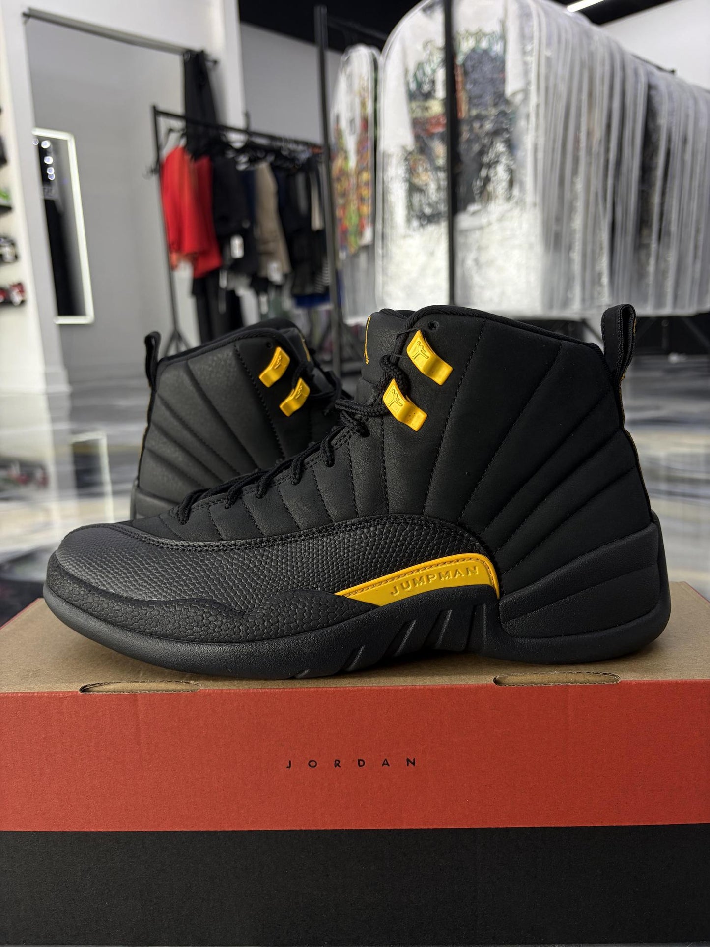 Jordan 12 "Reverse Taxi" Used Size 9
