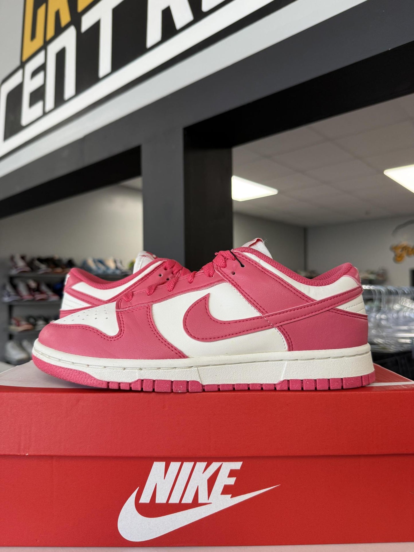 Nike Dunk Low "Aster Pink" UsedSize 6.5Y/8W