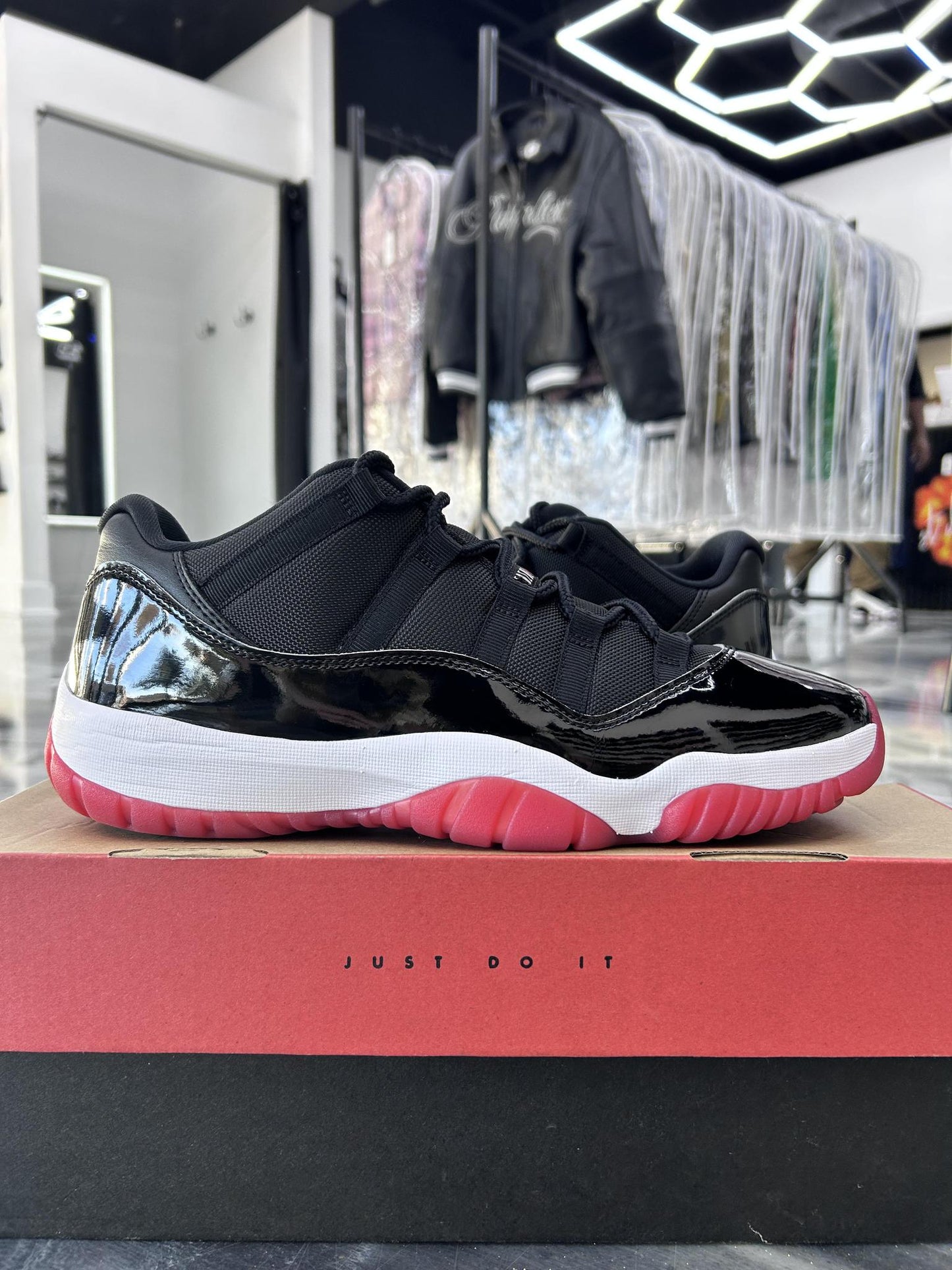 Jordan 11 Low "Bred" Used Size 12