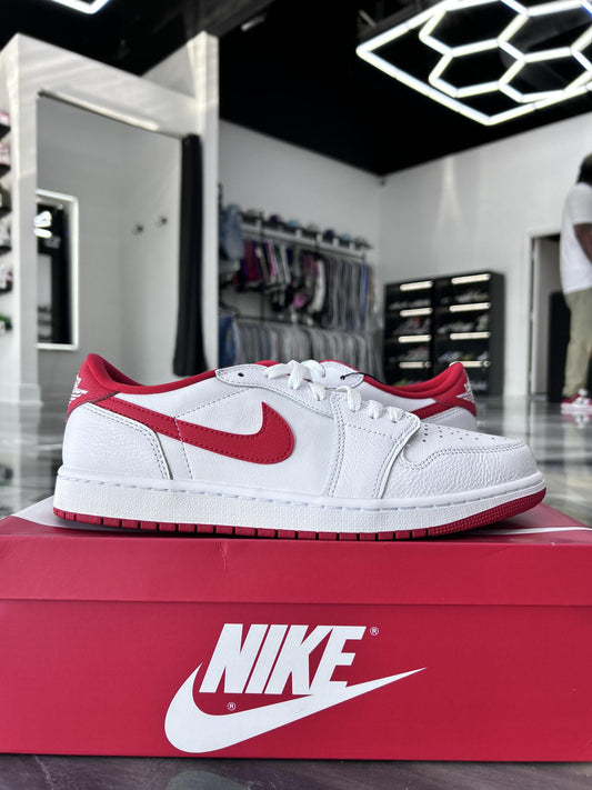 Jordan 1 Low "University Red" Used Size 11