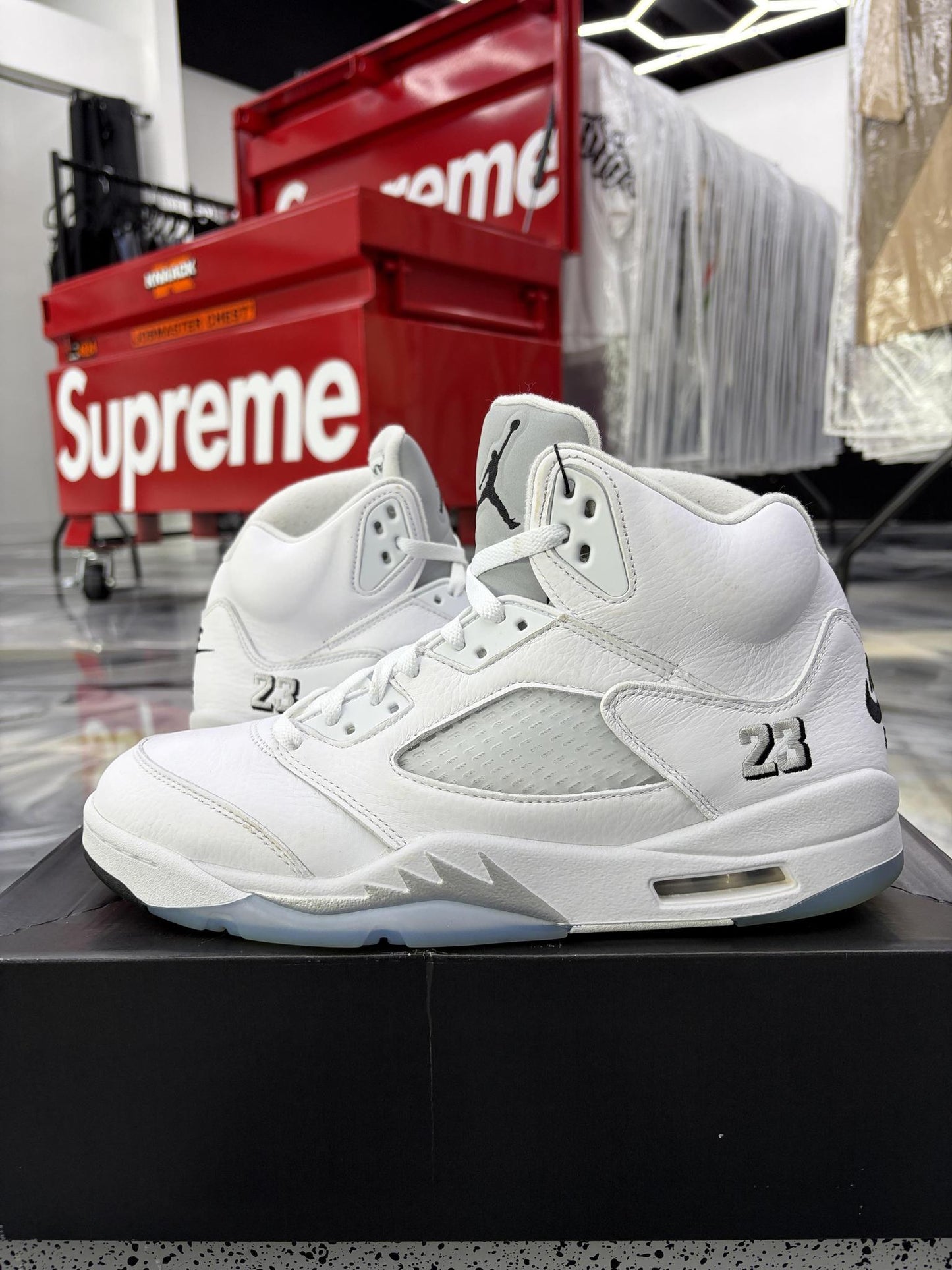 Jordan 5 "White Metallic" Used Size 11.5