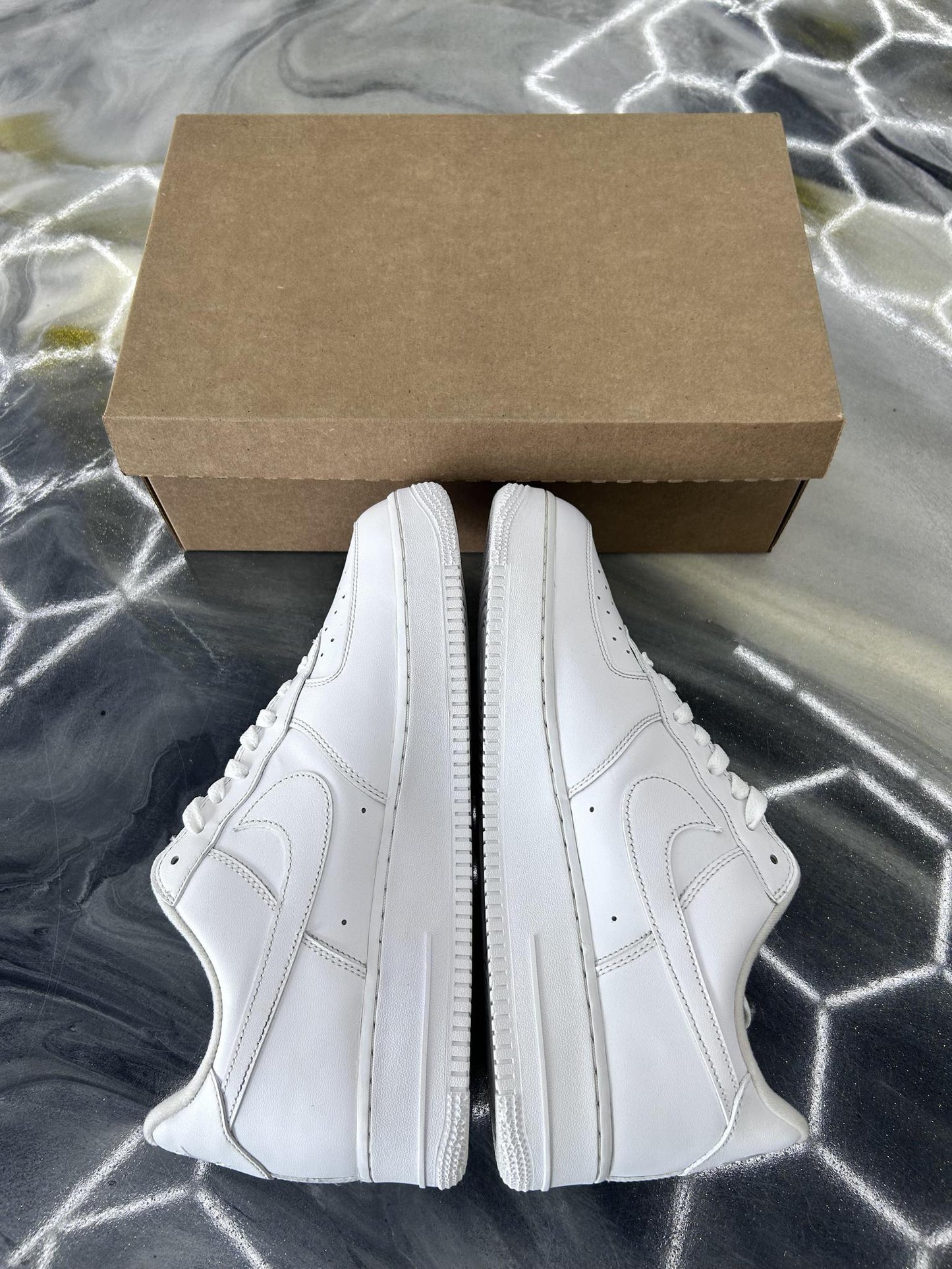Nike Air Force 1 Low x Supreme "White" Used Size 12