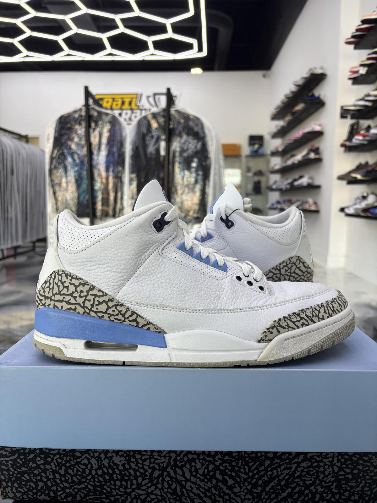 Jordan 3 "UNC" Used Size 11.5