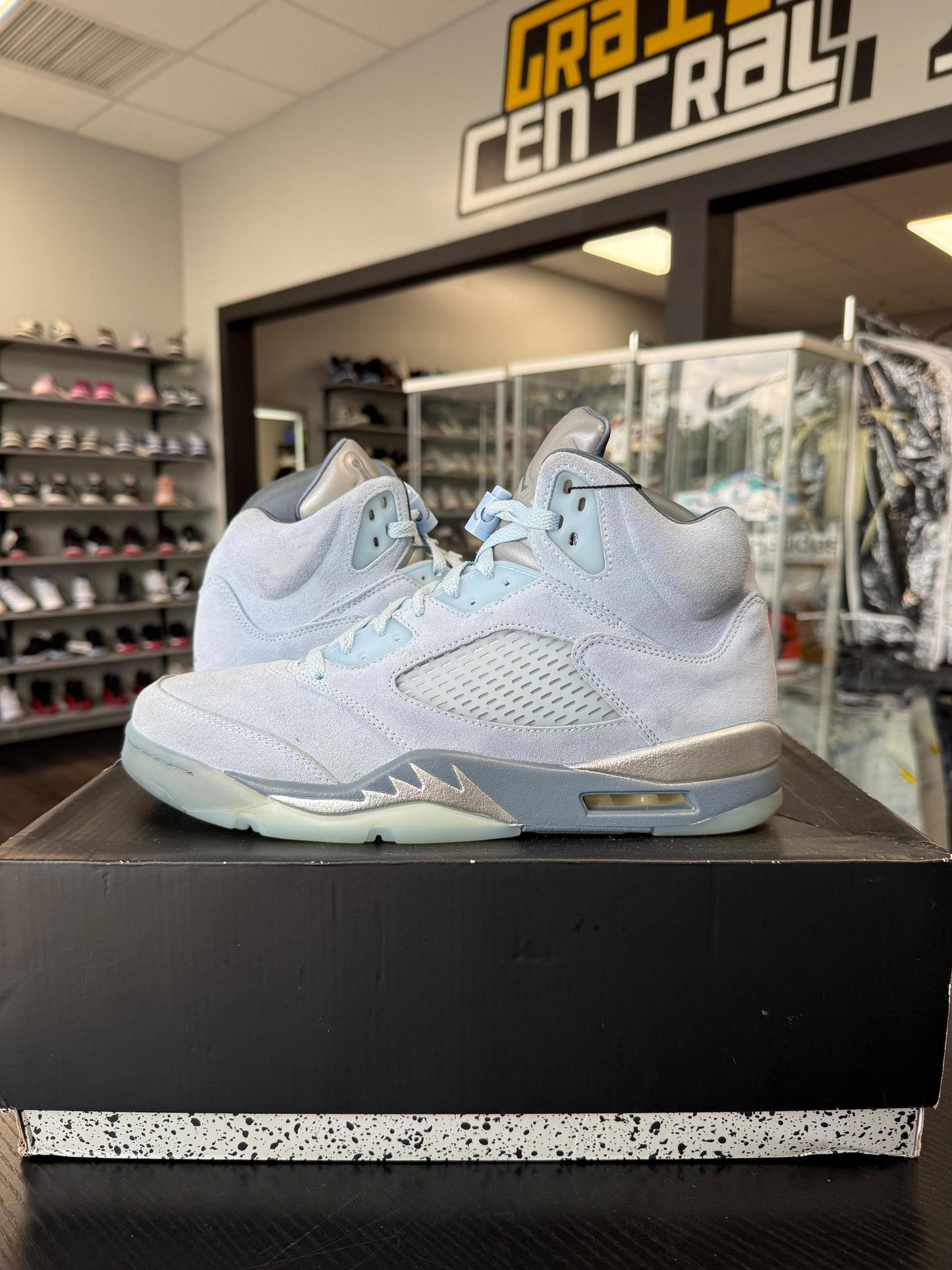 Jordan 5 Bluebird Used Size 9