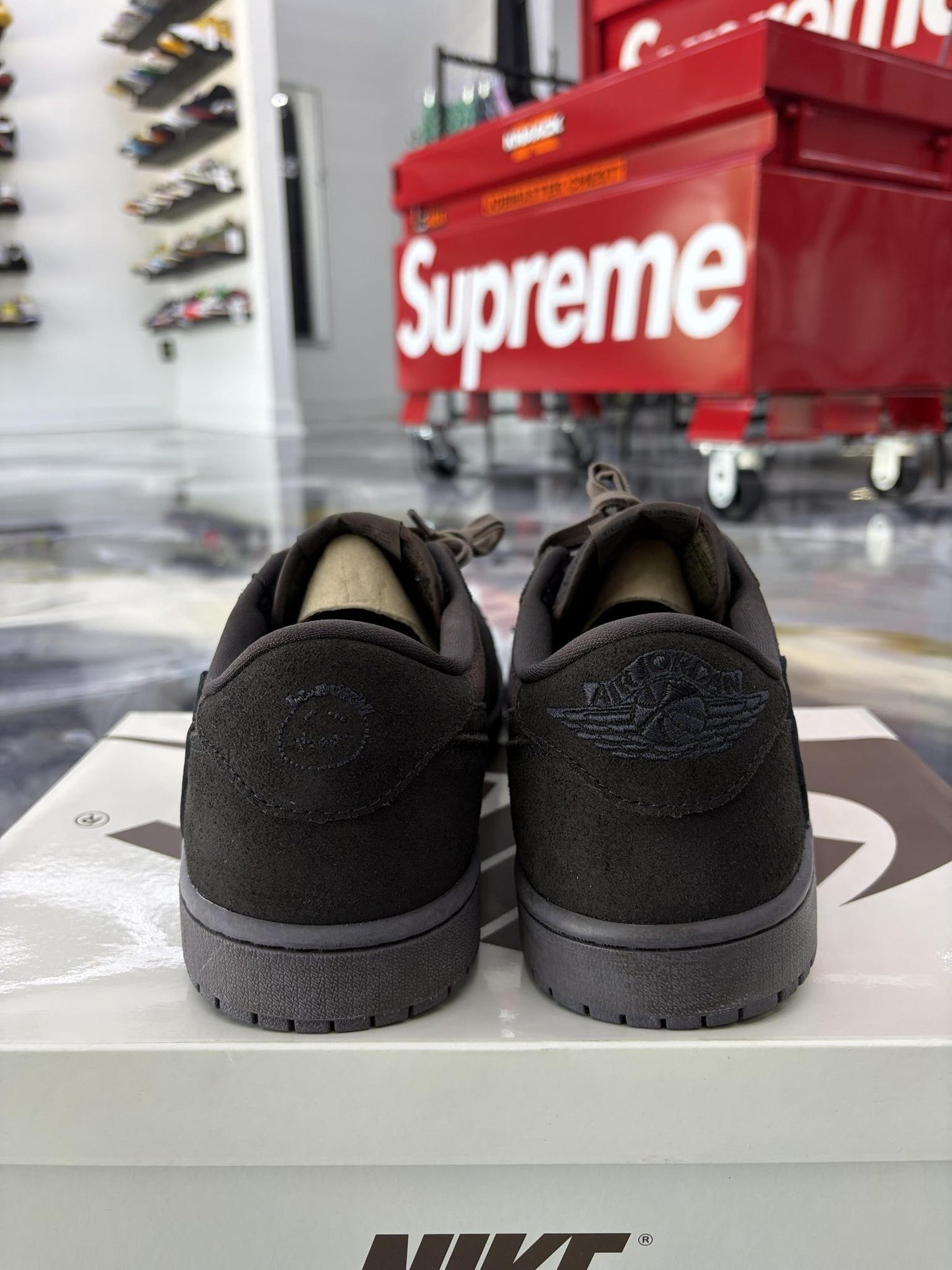 Jordan 1 Low x Travis Scott "Velvet" Used Size 11.5