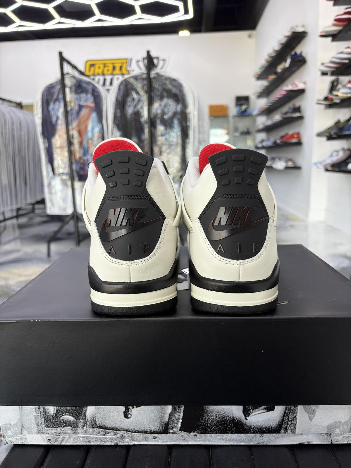 Jordan 4 "Flight Club" Used Size 10