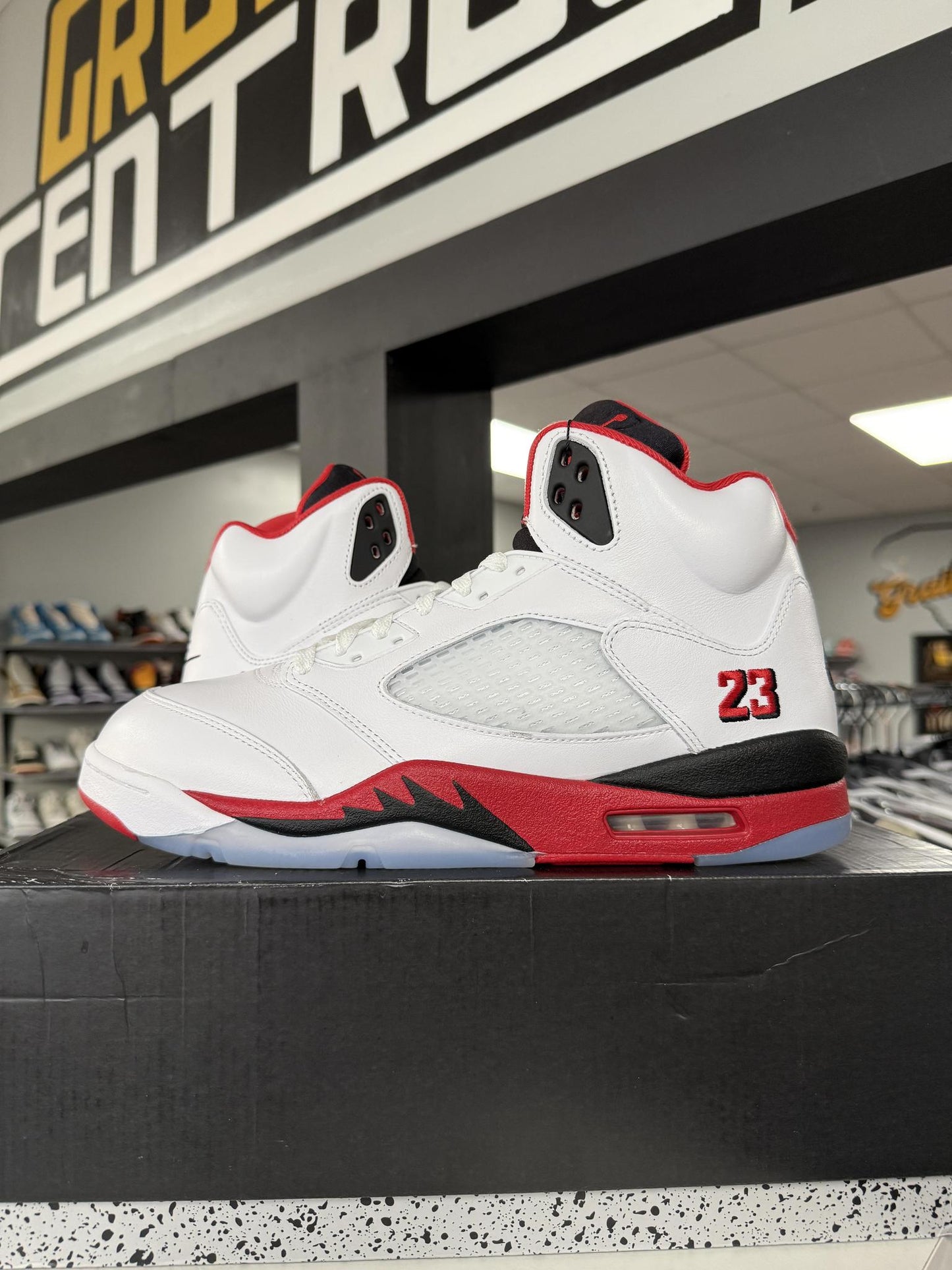 Jordan 5 "Fire Red" Used Size 12