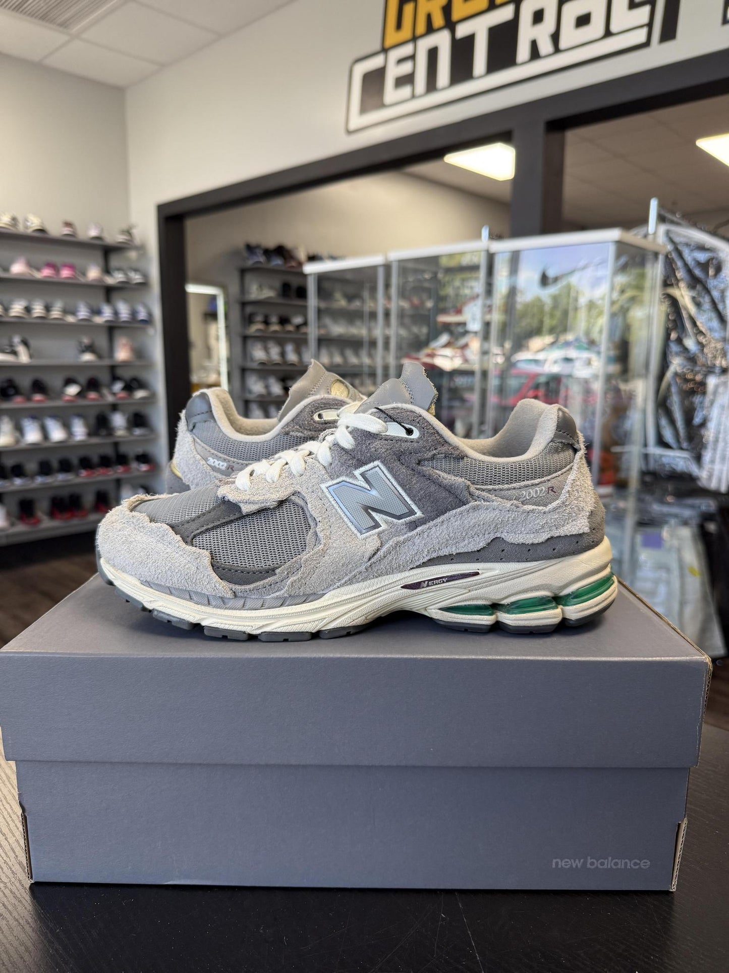 New Balance 2002R "Protection Pack Rain Cloud" Used Size 8.5