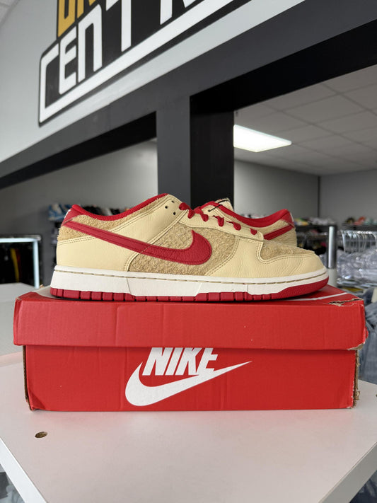 Nike Dunk Low "Strawberry Waffle" Used Size 12
