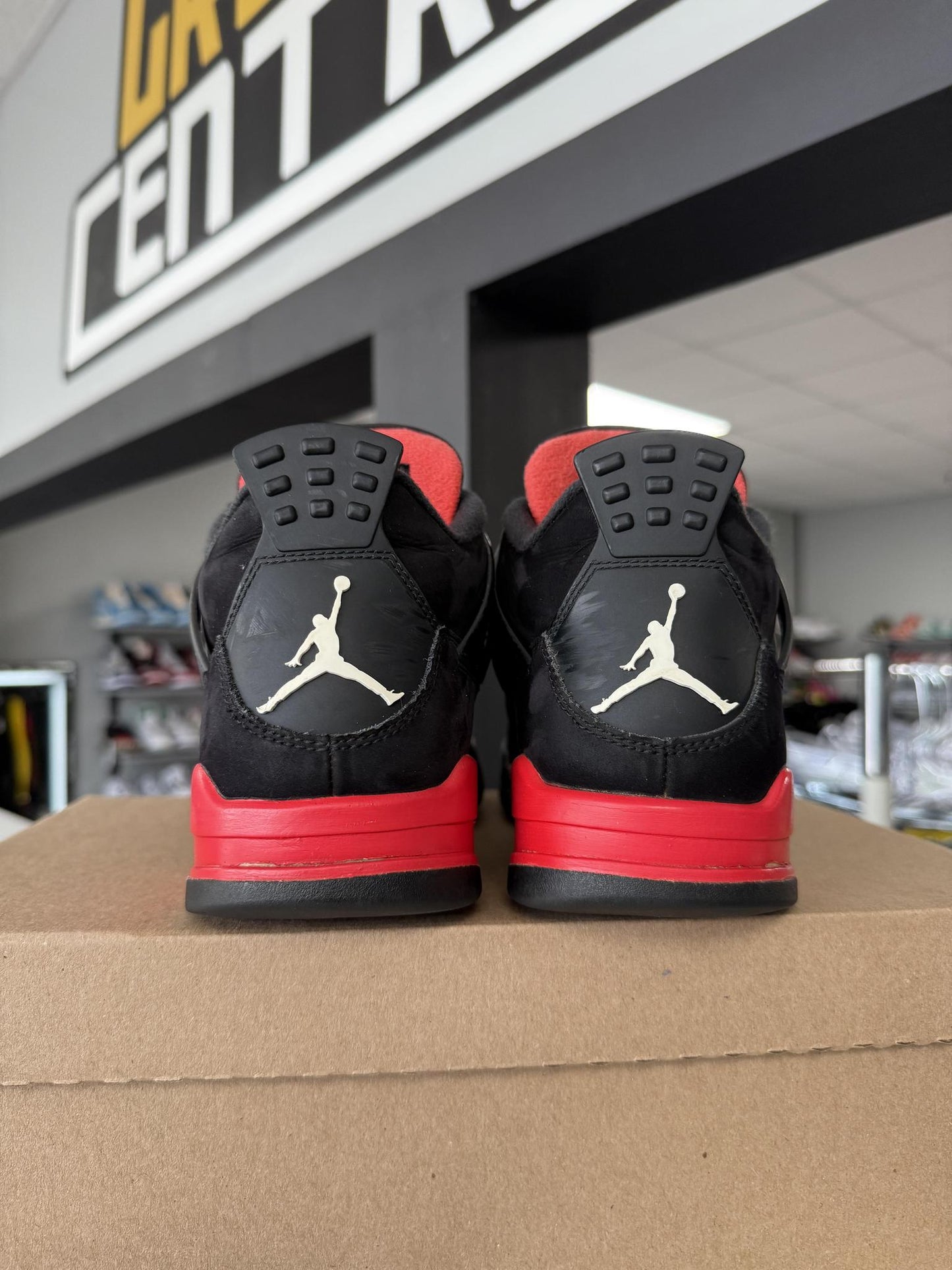 Jordan 4 "Red Thunder" Used Size 8