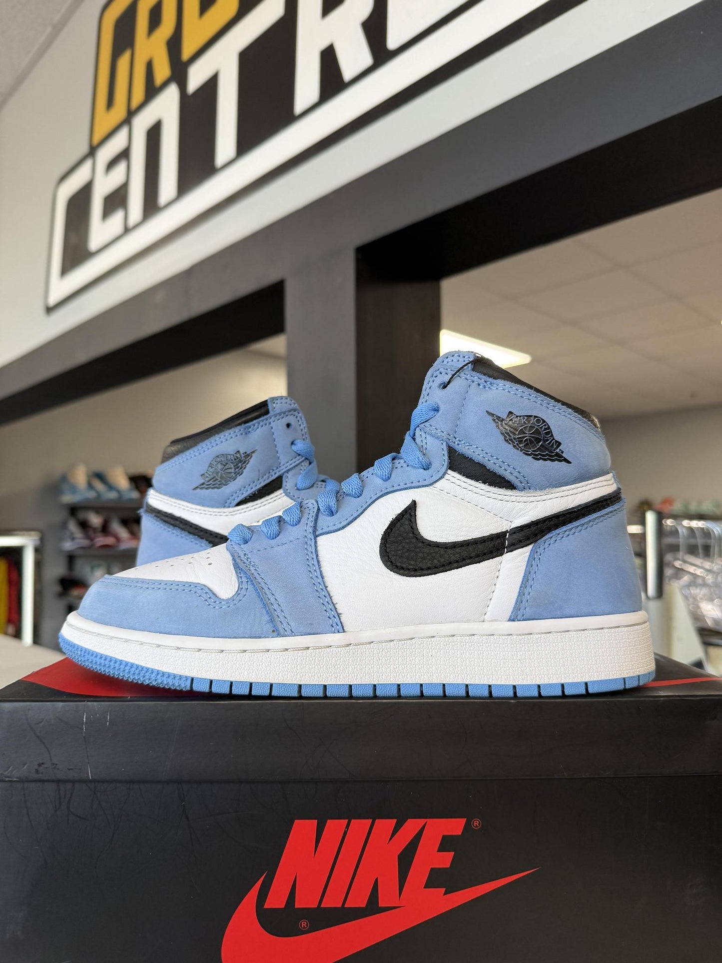 Jordan 1 "University Blue" Used Size 6Y/7.5W