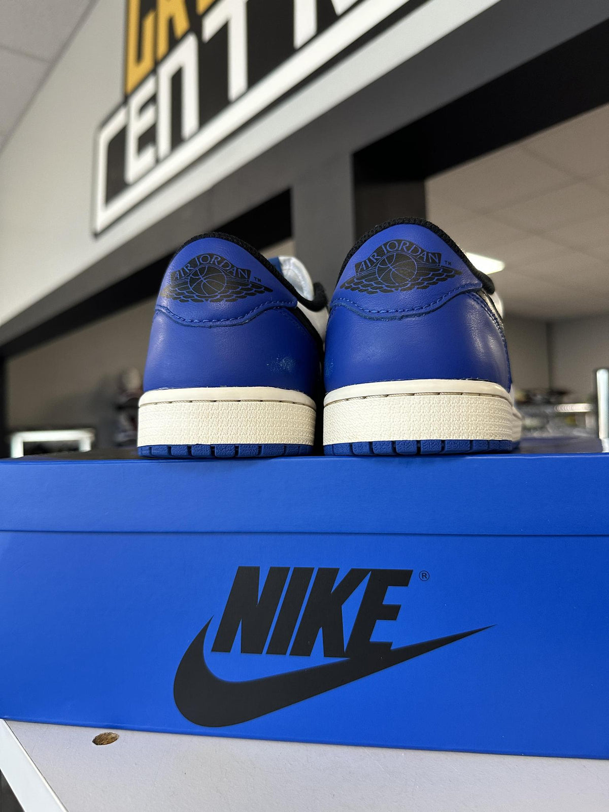 Jordan 1 Low "Game Royal" Used Size 8