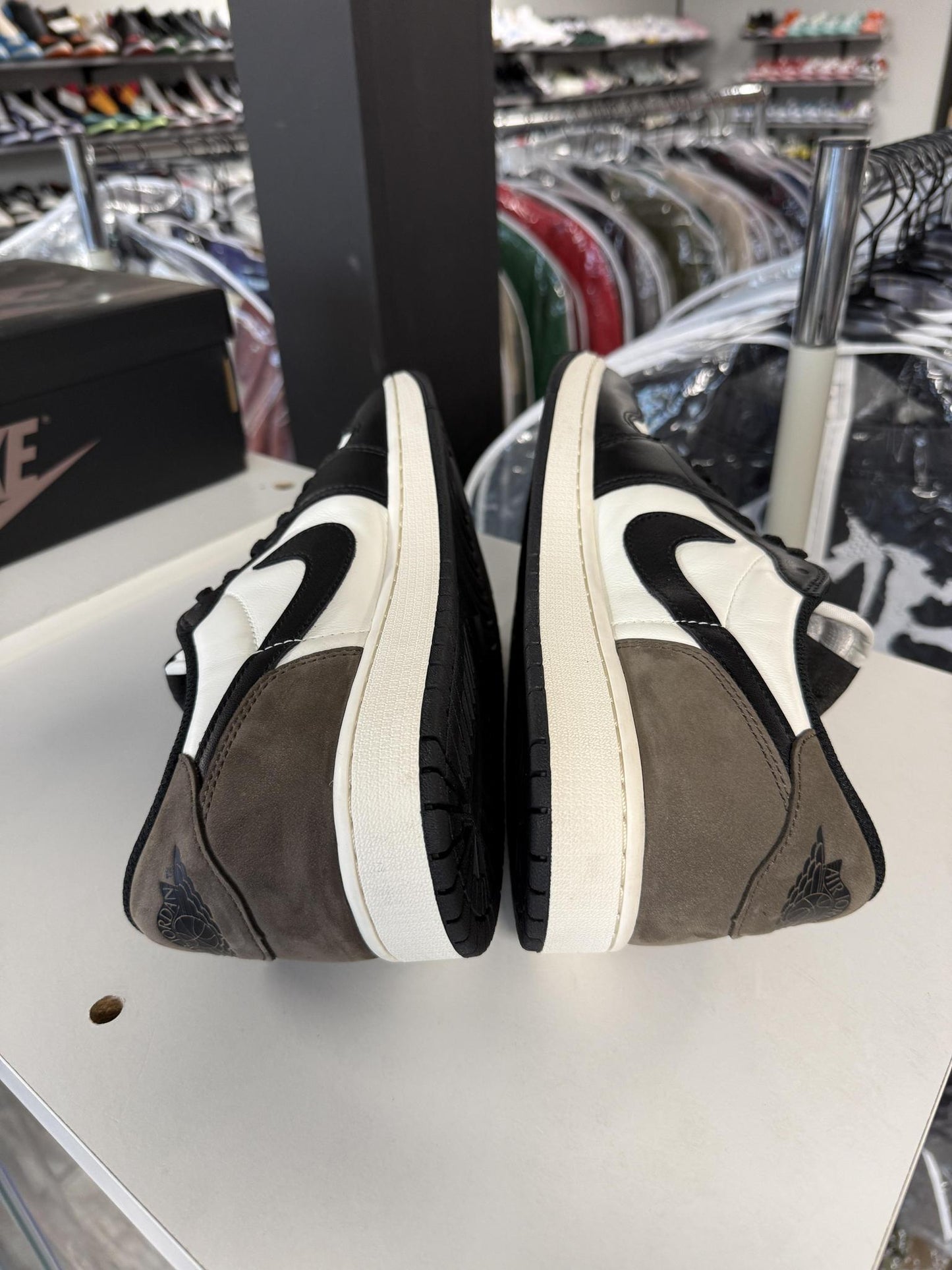 Jordan 1 Low "Mocha" Used Size 12
