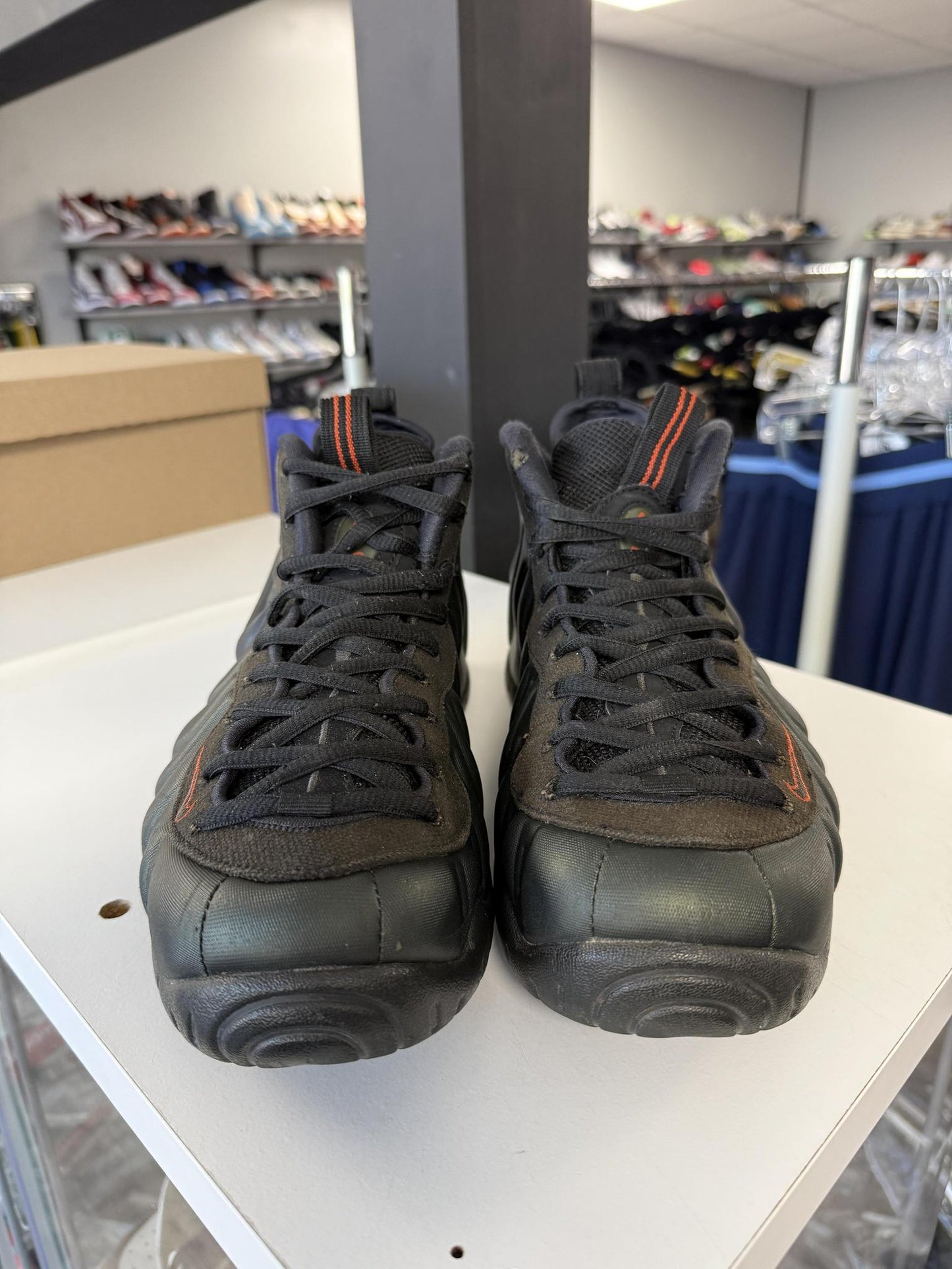 Nike Foamposite "Sequoia" Used Size 10.5